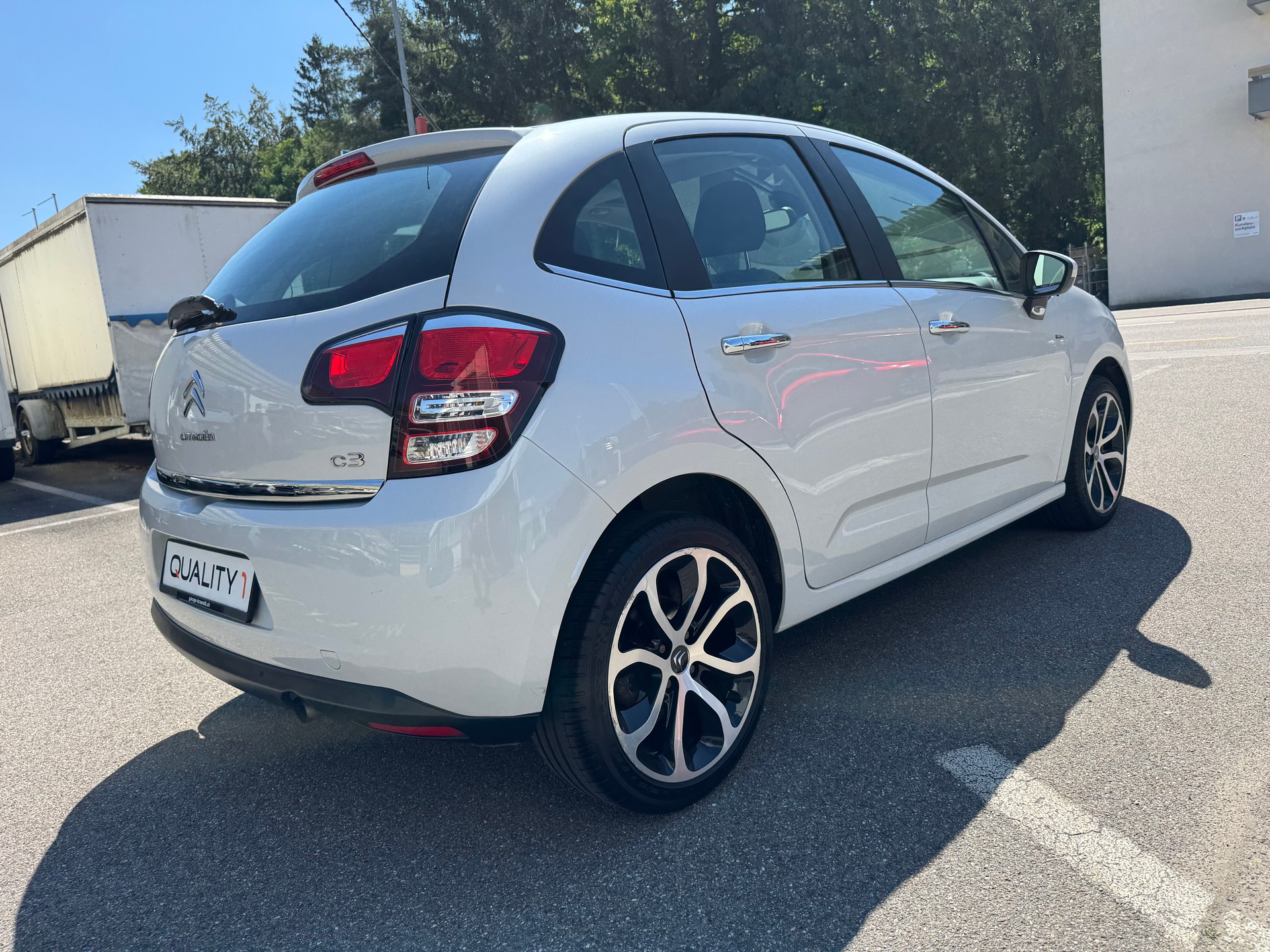 CITROEN C3 1.6i 16V Exclusive Automatic-image-0