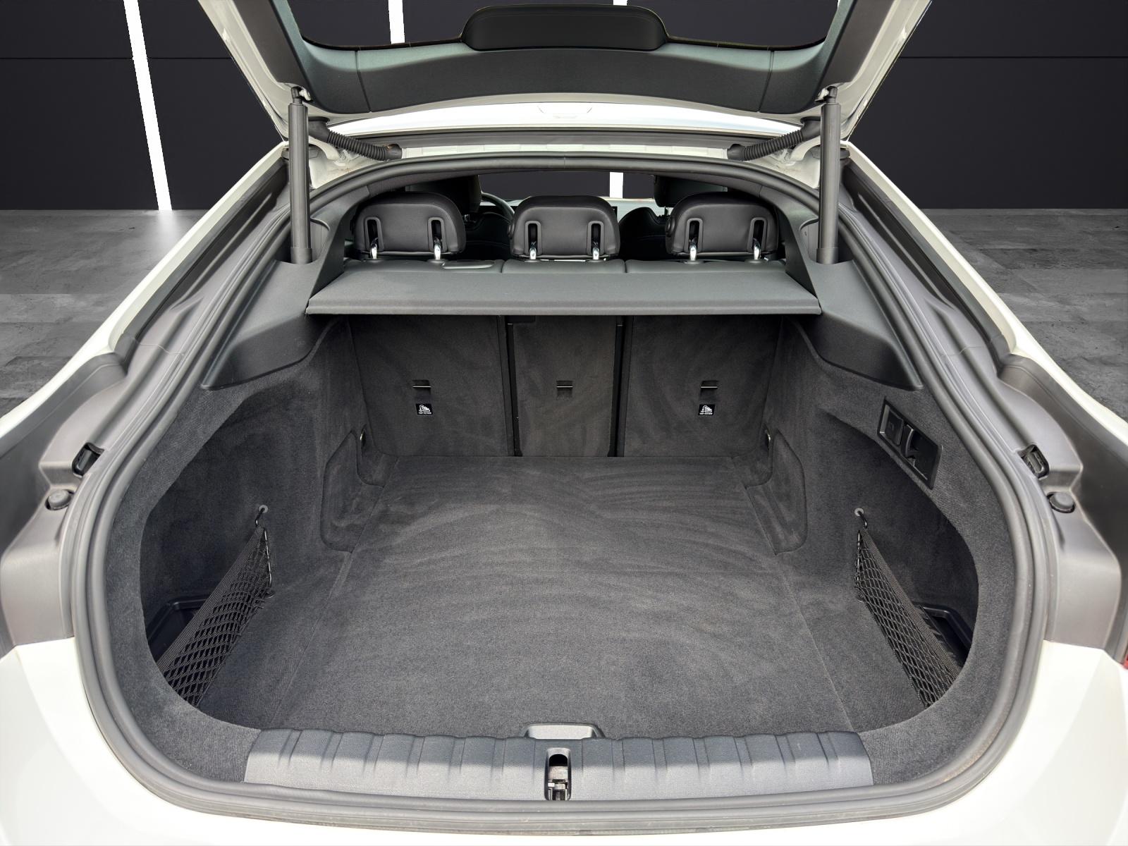 BMW i4 M50-image-9