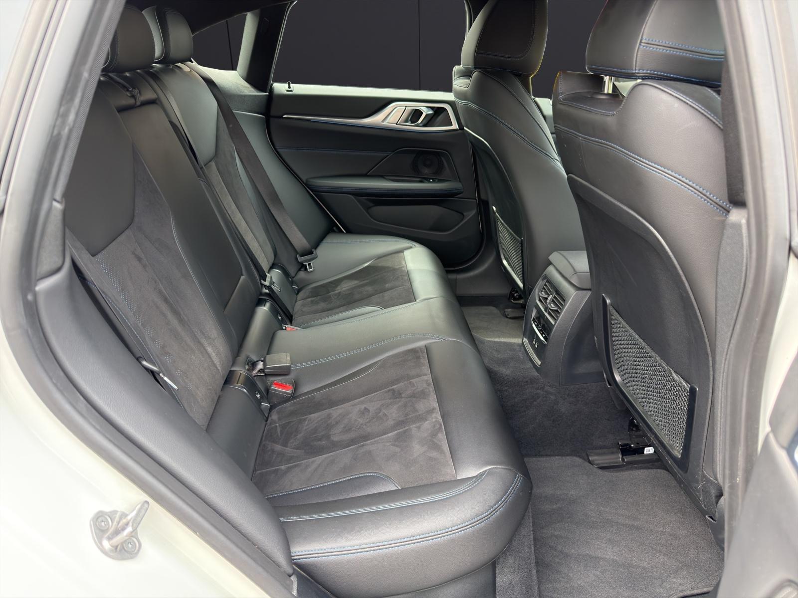 BMW i4 M50-image-13
