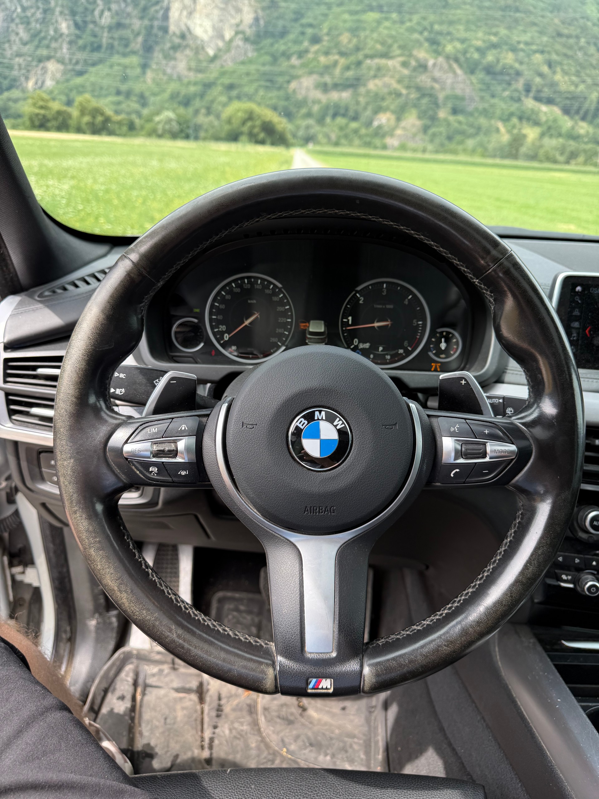 BMW X5 xDrive 30d Steptronic-image-10