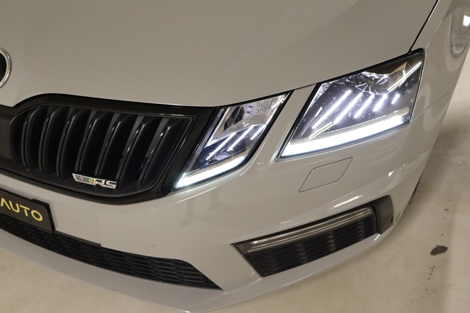 SKODA Octavia Combi 2.0 TSI RS DSG-image-29
