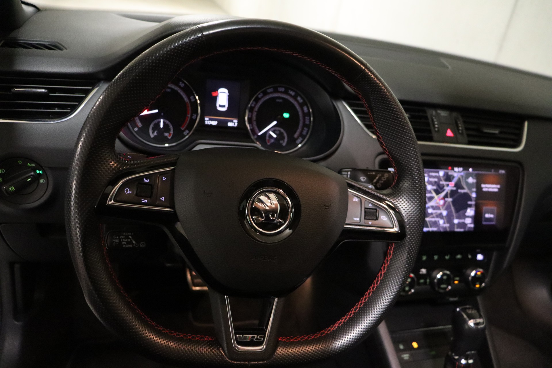 SKODA Octavia Combi 2.0 TSI RS DSG-image-27