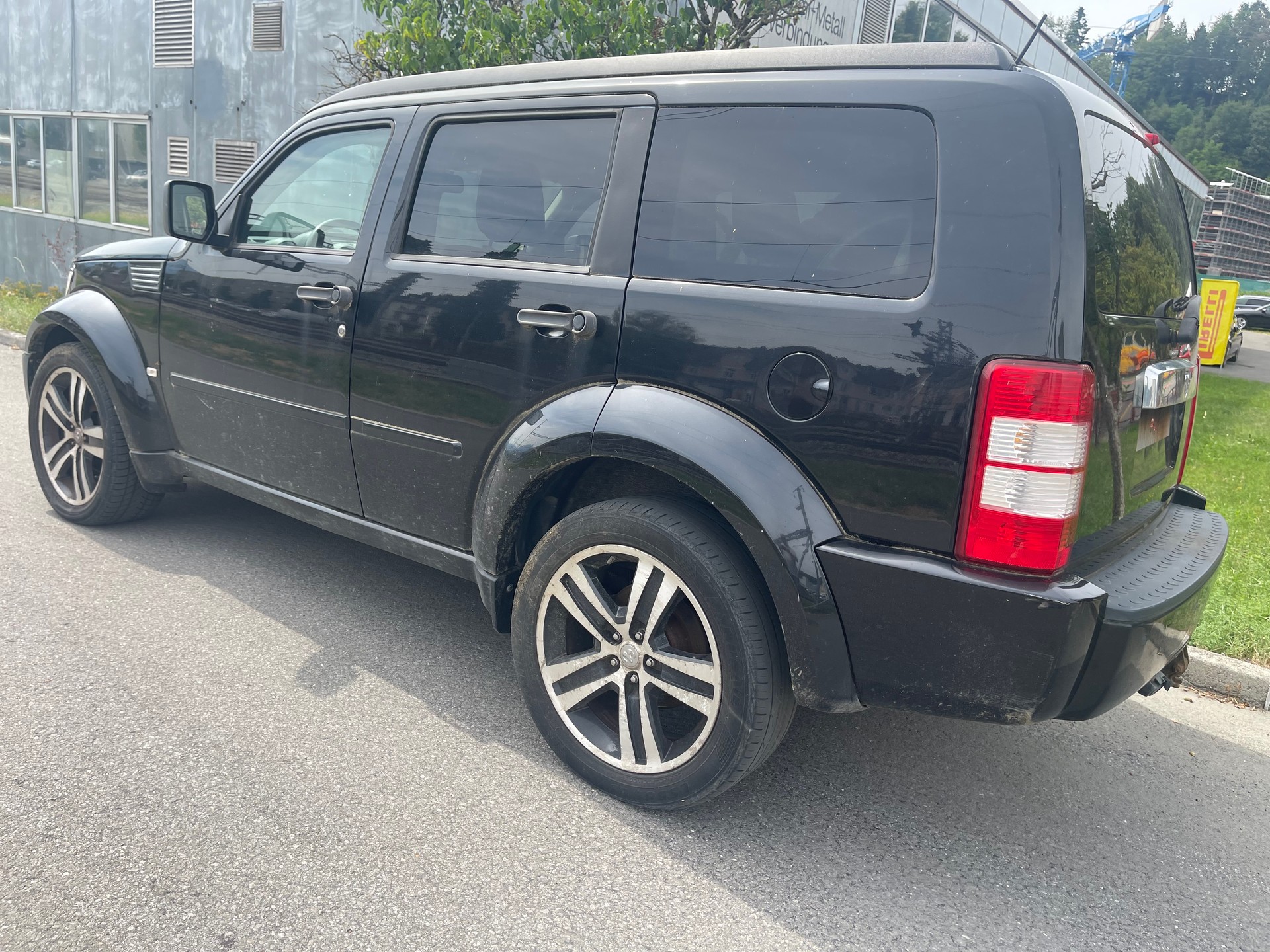 DODGE Nitro 2.8 CRD R/T Automatic-image-3