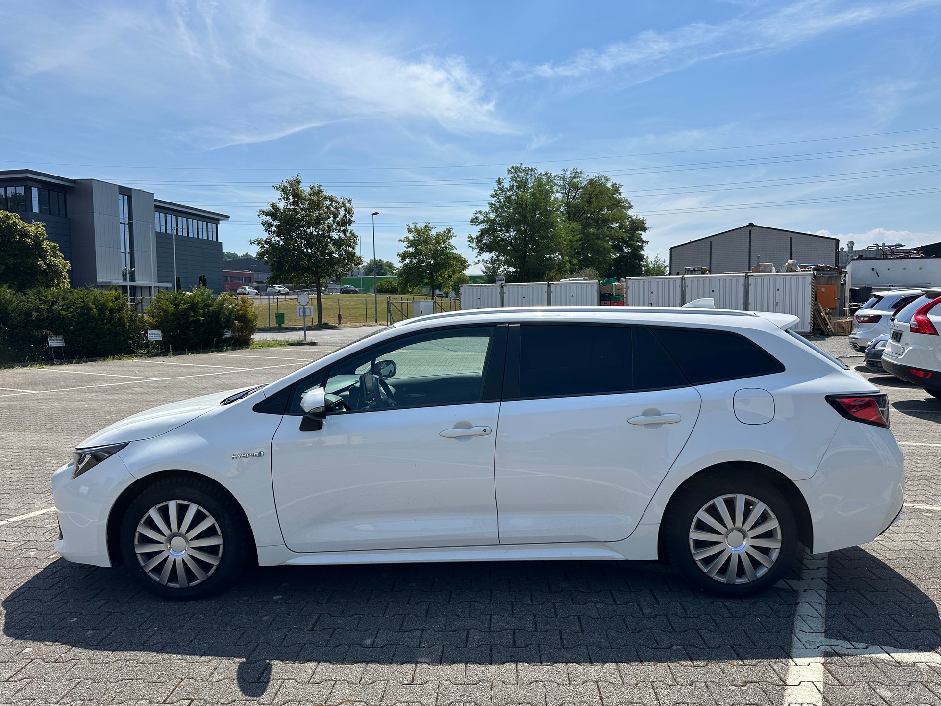 TOYOTA Corolla Touring Sports 1.8 HSD Comfort e-CVT-image-4
