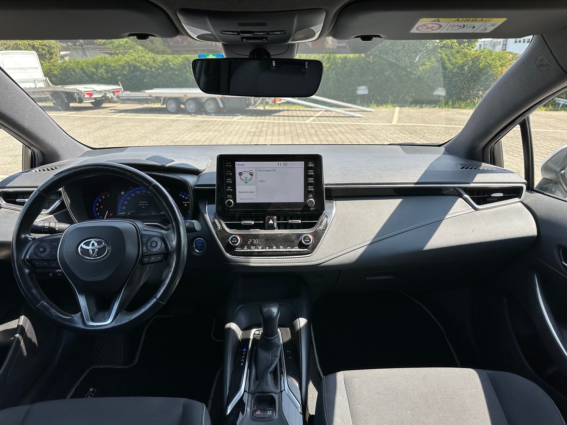 TOYOTA Corolla Touring Sports 1.8 HSD Comfort e-CVT-image-12