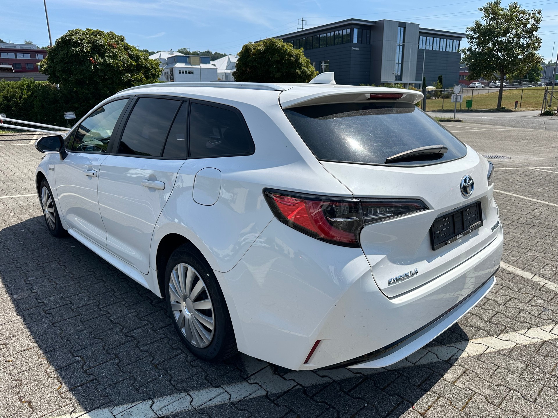TOYOTA Corolla Touring Sports 1.8 HSD Comfort e-CVT-image-5