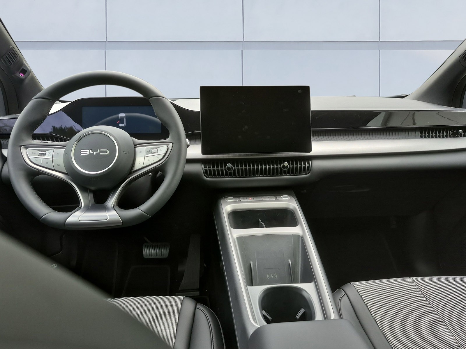BYD Dolphin G DM-i Comfort-image-11