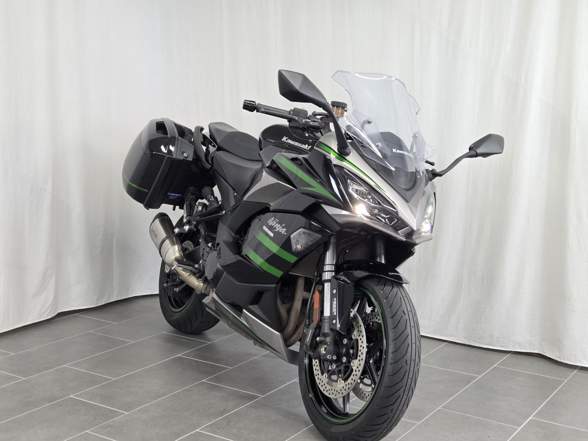 KAWASAKI Ninja 1000 SX-showroom-element-1