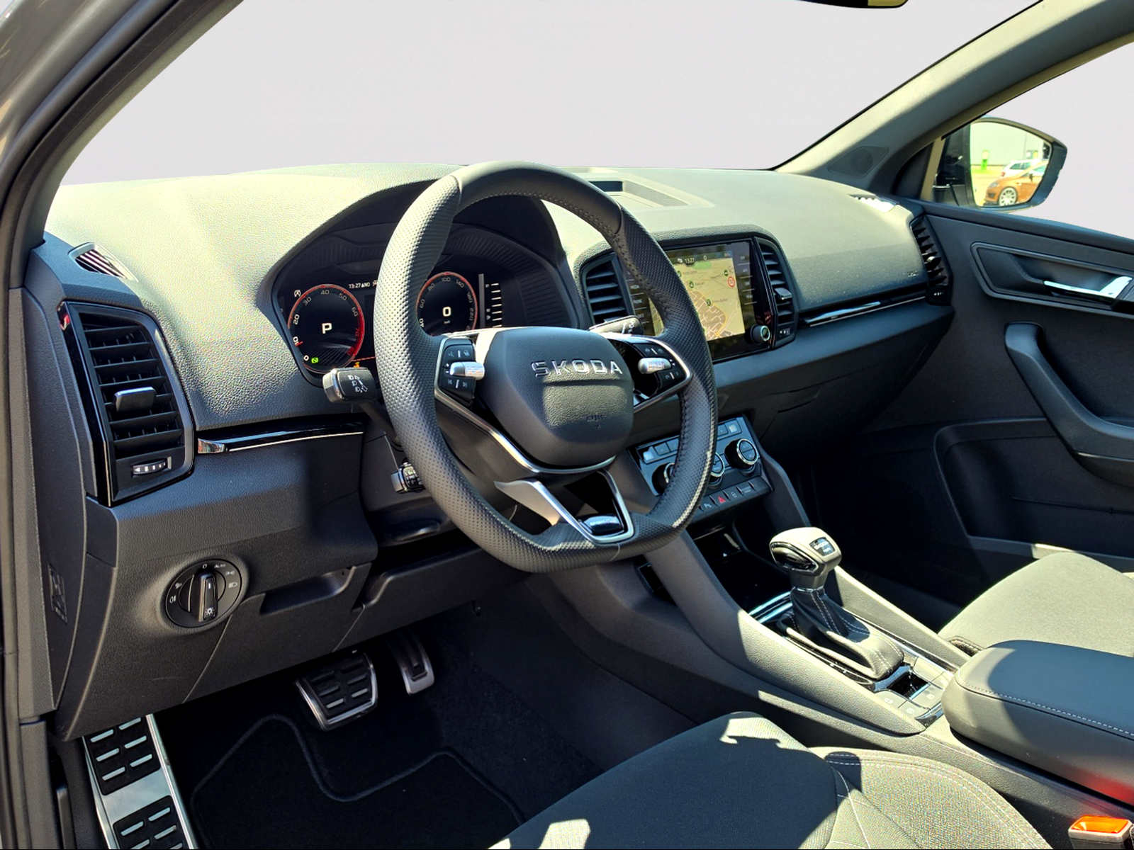 SKODA Karoq 2.0 TSI SportLine 4x4 DSG-image-3
