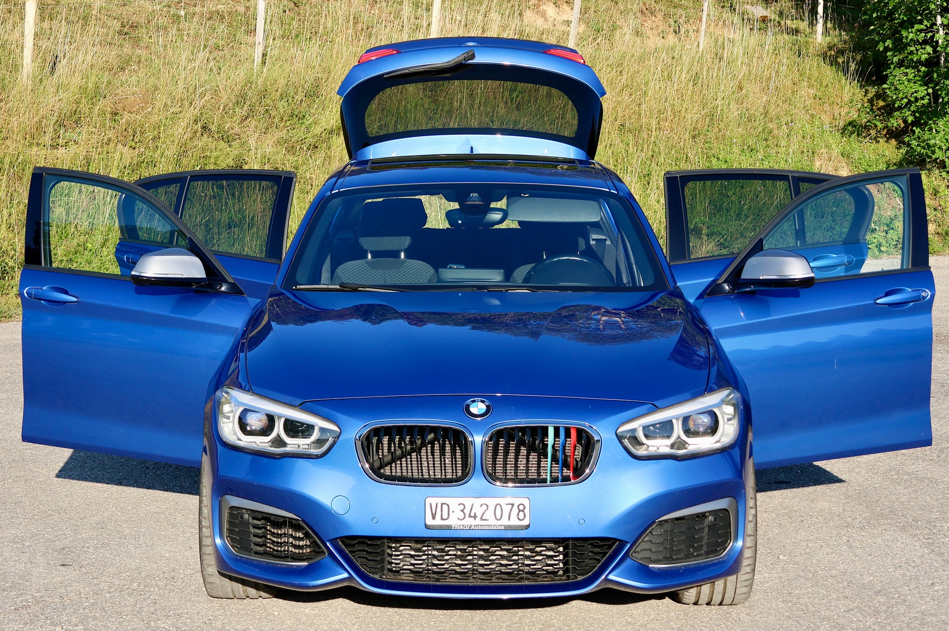 BMW M135i xDrive-image-2