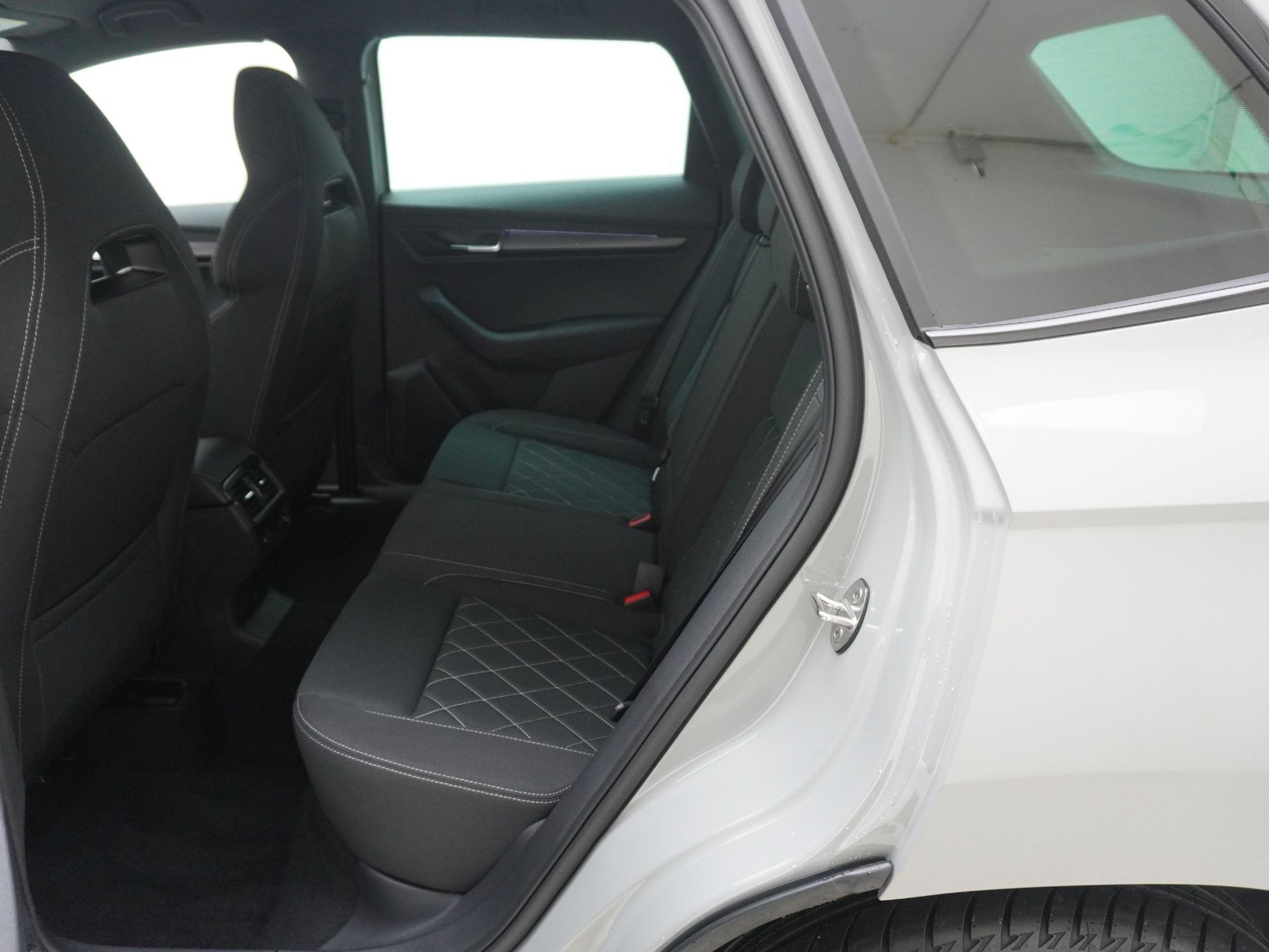 SKODA Karoq 2.0 TSI SportLine DSG 4x4-image-14