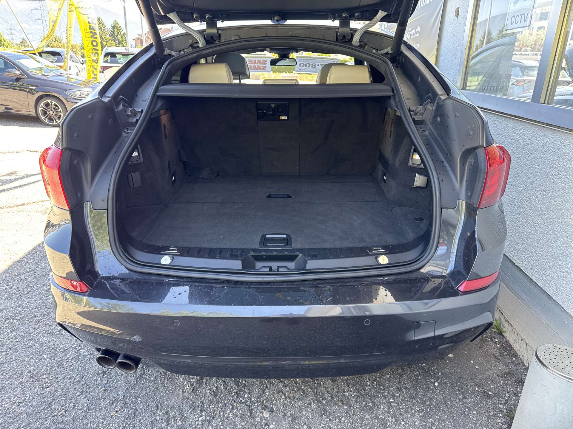 BMW 530d GT xDrive 258PS Steptronic-Automat-image-8