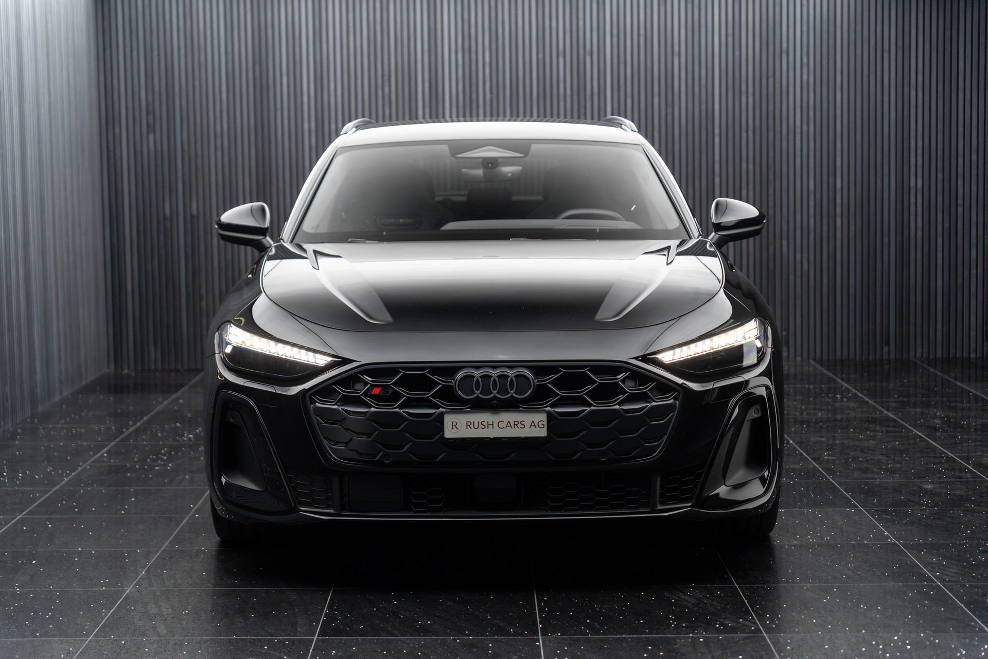 AUDI S5 Avant TFSI quattro S tronic-image-1