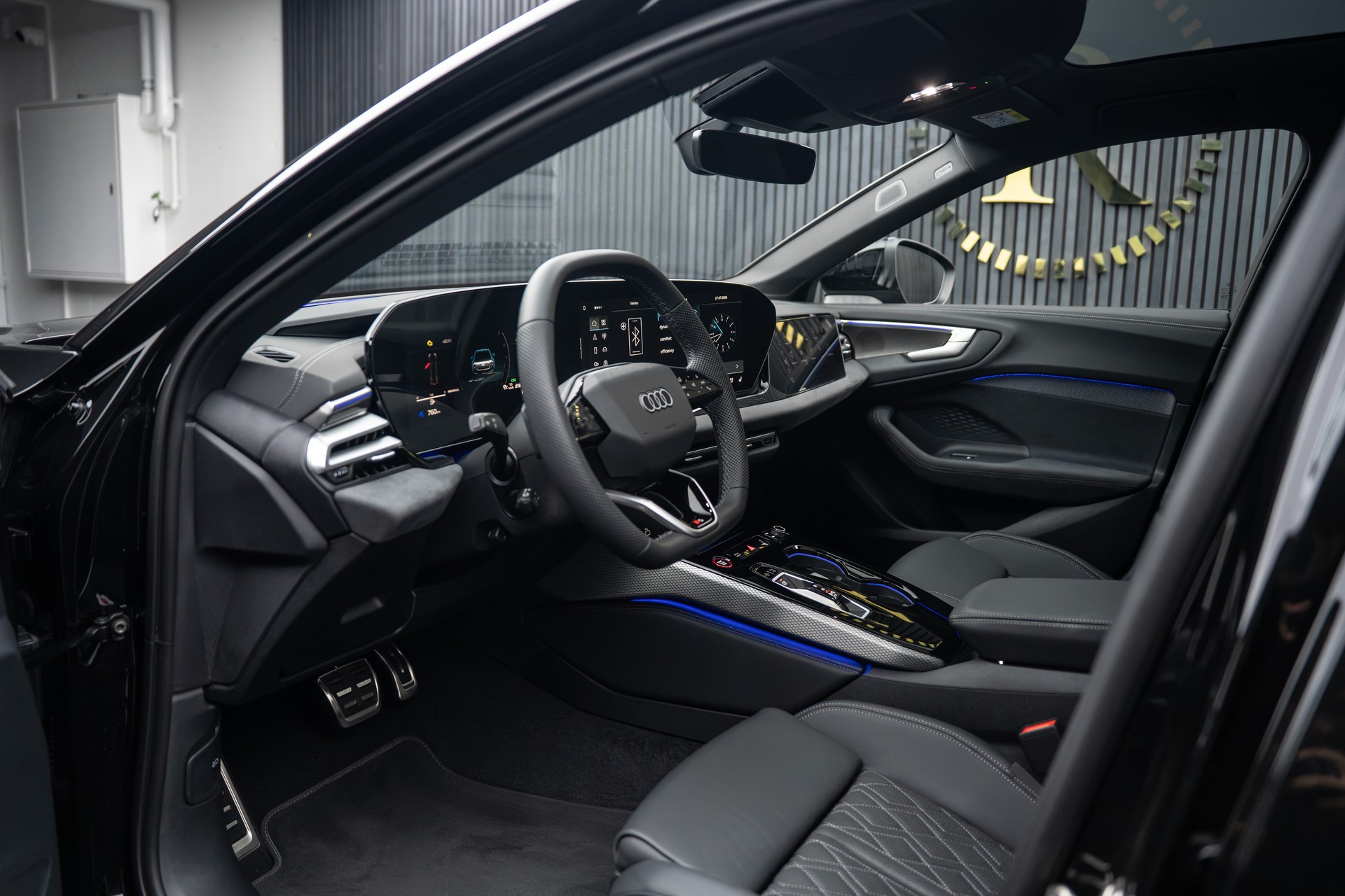 AUDI S5 Avant TFSI quattro S tronic-image-17
