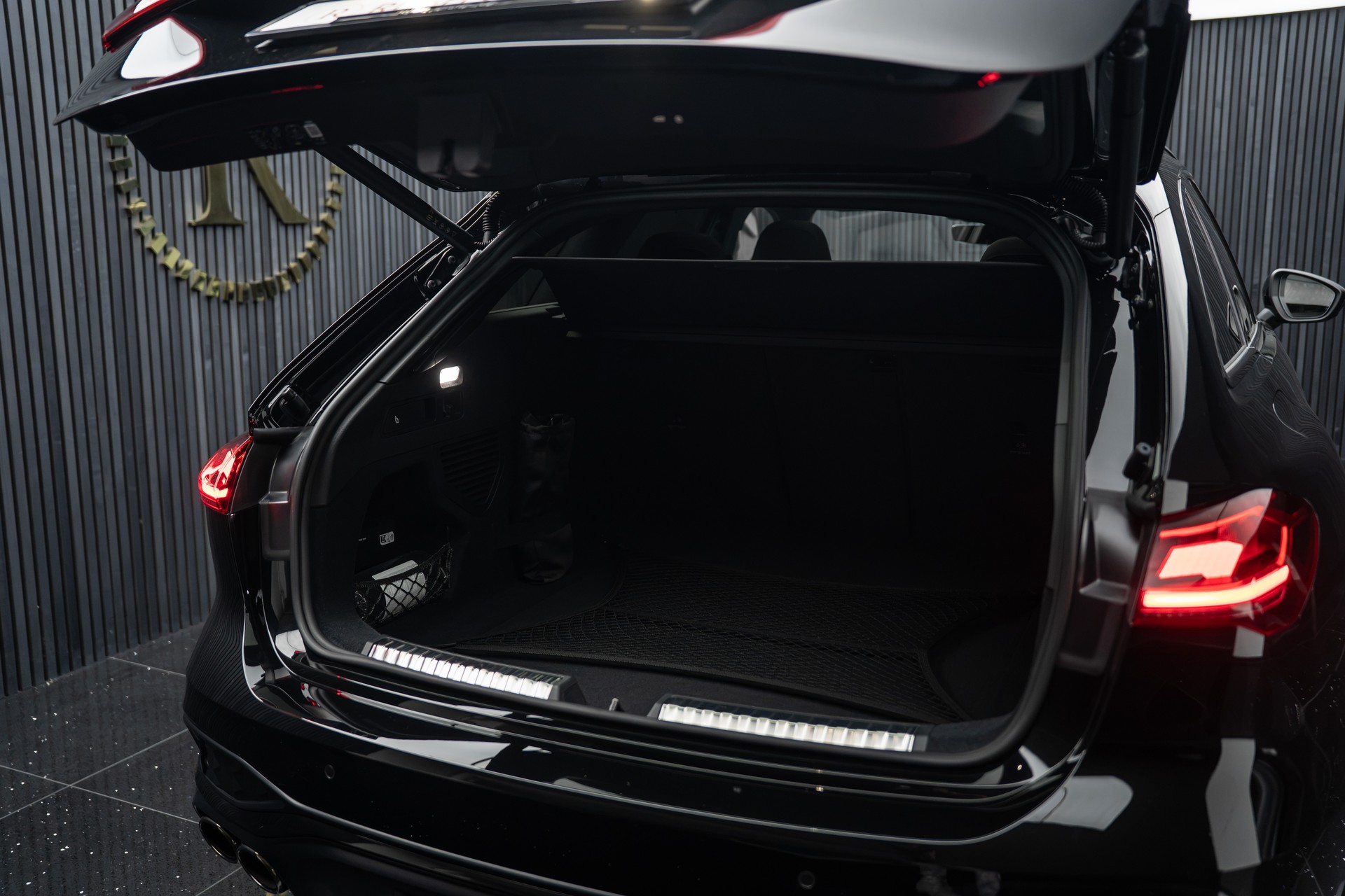 AUDI S5 Avant TFSI quattro S tronic-image-26