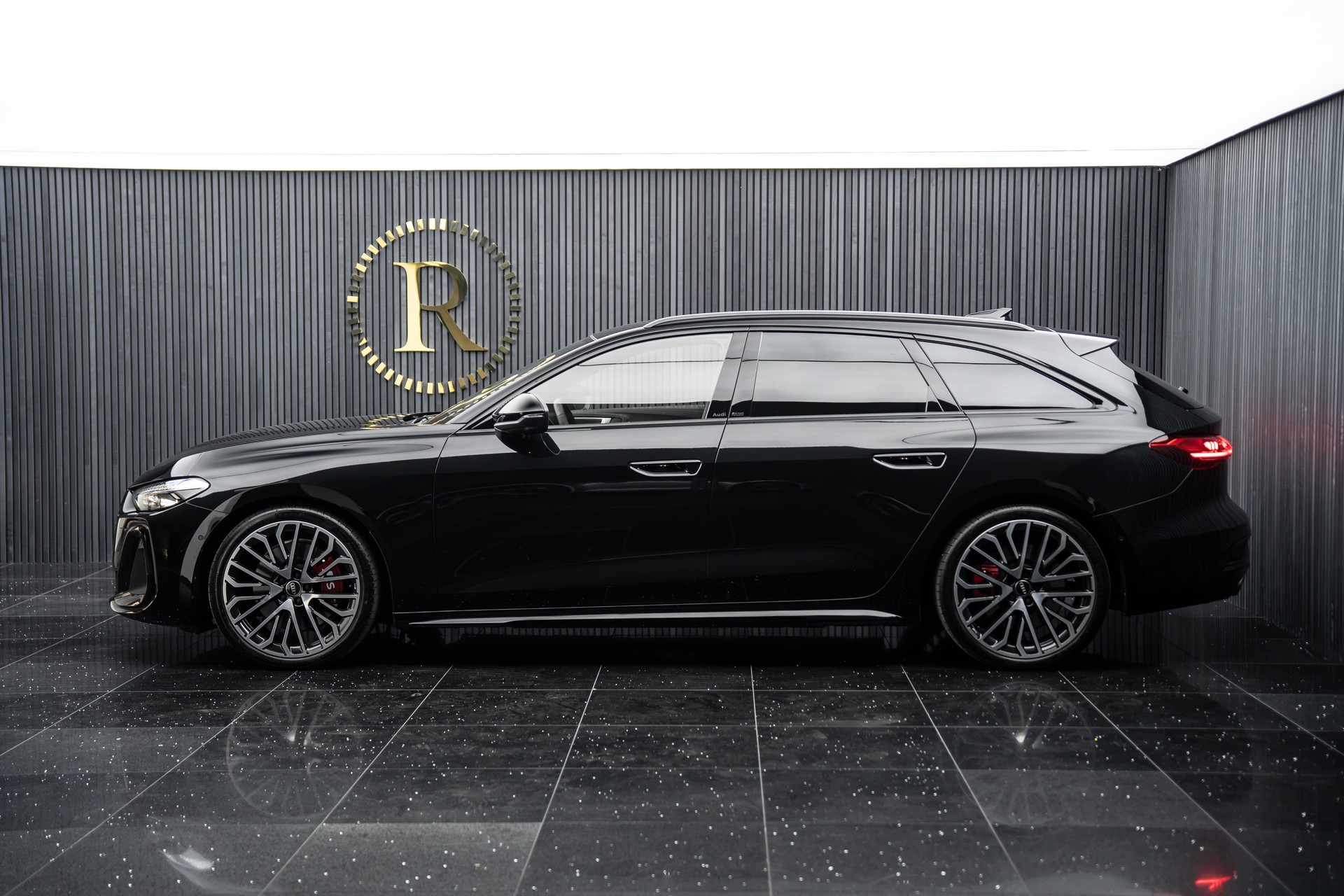 AUDI S5 Avant TFSI quattro S tronic-image-2