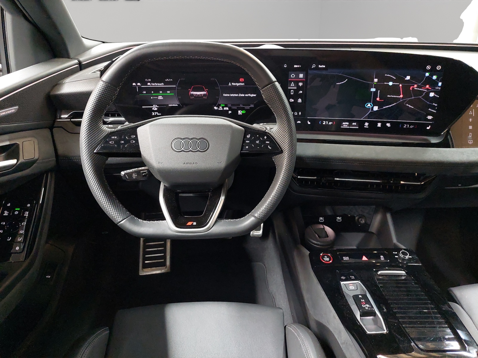 AUDI SQ6 e-tron quattro-image-6