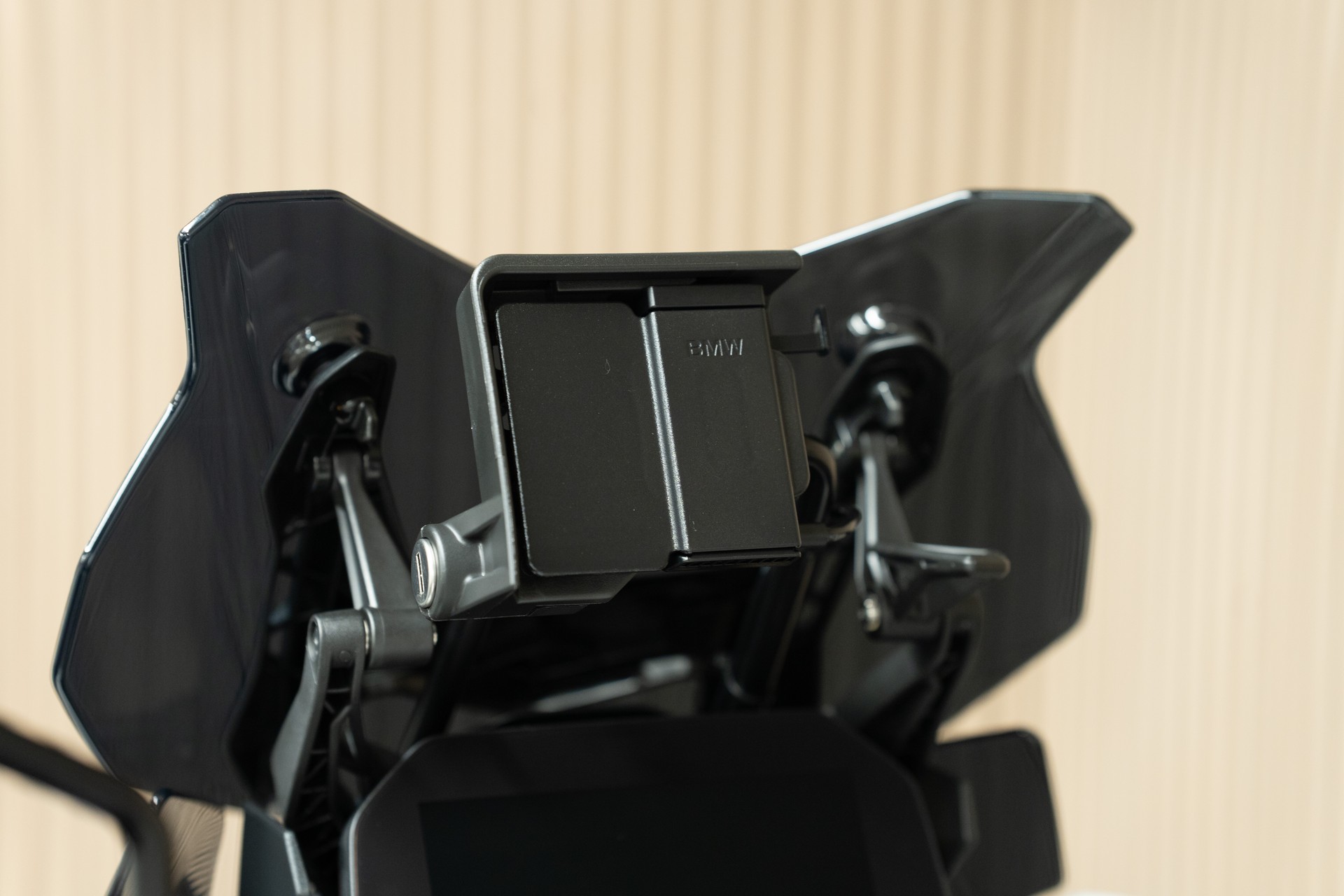 BMW S 1000 XR-showroom-element-2