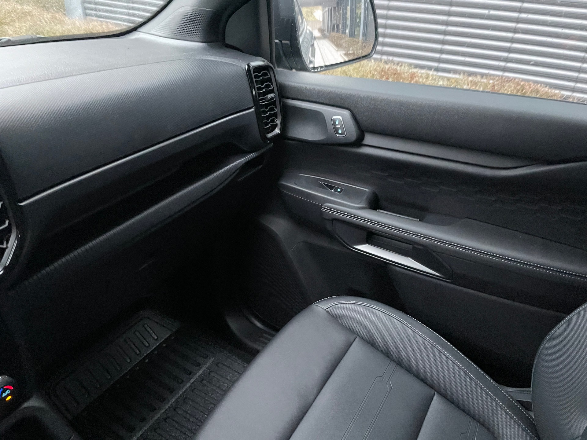 FORD Ranger Tremor 2.0 Eco Blue e-4WD Automat-image-22