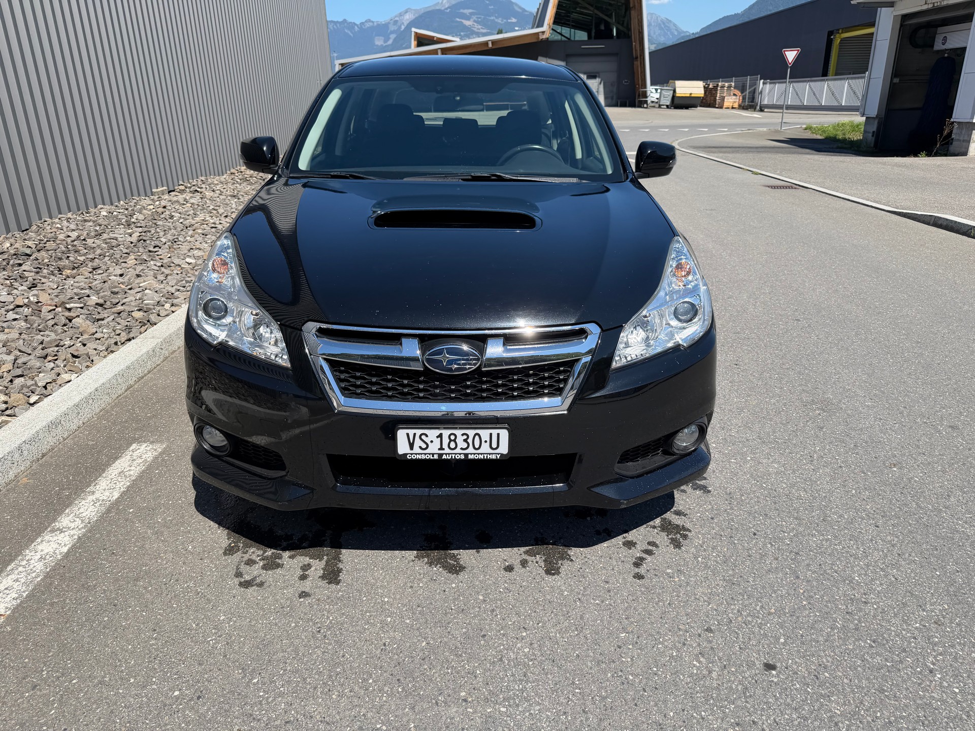 SUBARU Legacy 2.0D Swiss AWD-image-4