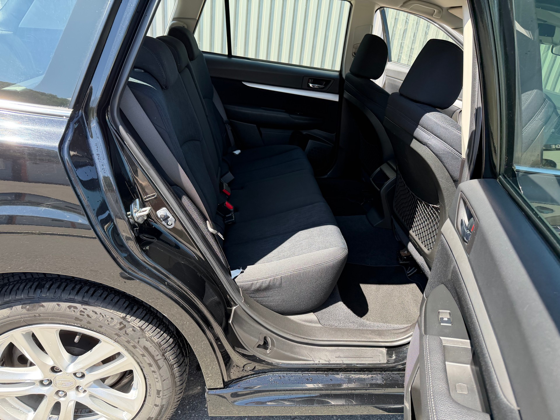 SUBARU Legacy 2.0D Swiss AWD-image-25