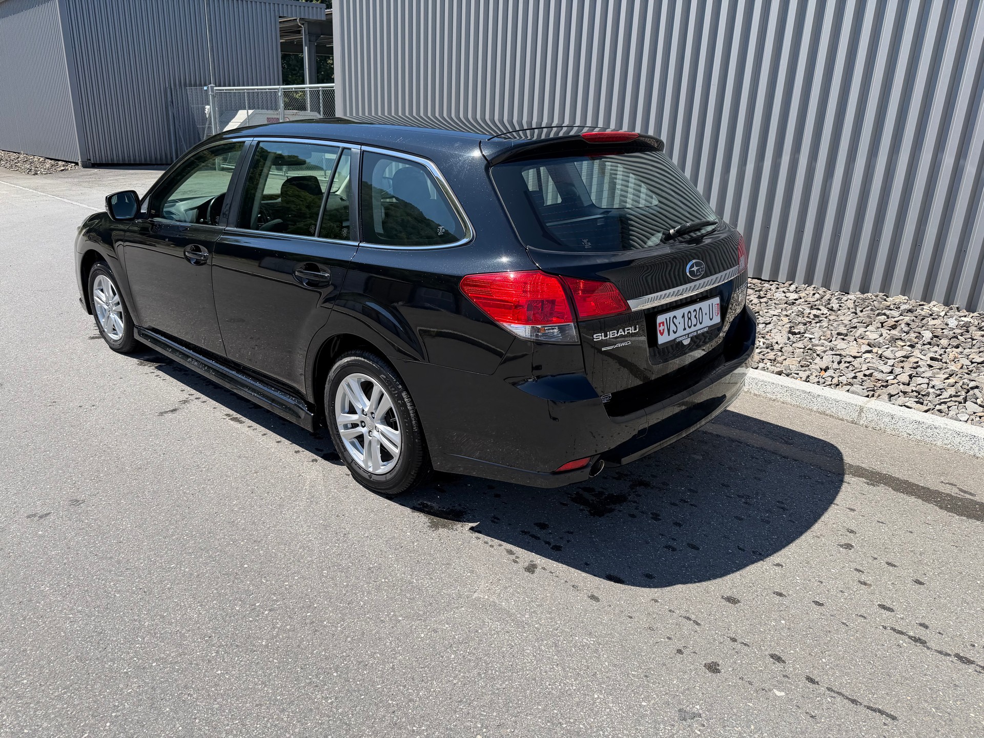 SUBARU Legacy 2.0D Swiss AWD-image-2