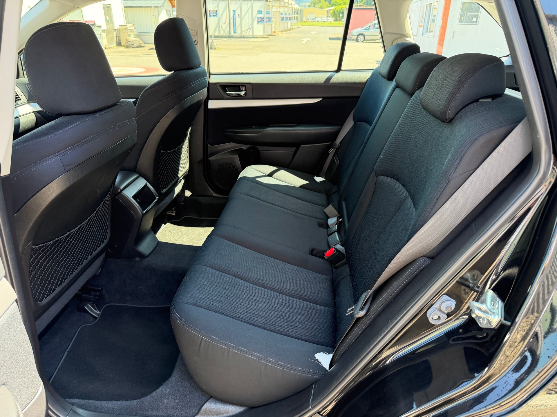 SUBARU Legacy 2.0D Swiss AWD-image-28