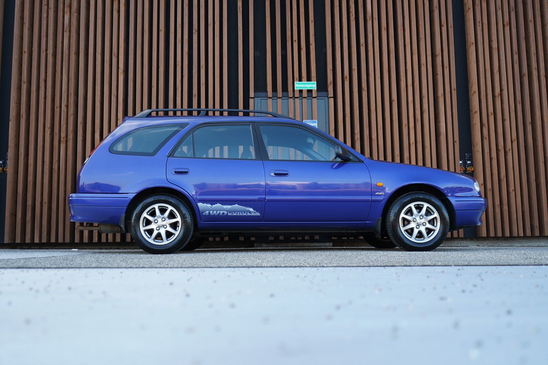 TOYOTA COROLLA SPORTSWAGON 1.8 LINEA TERRA PLUS 4WD l 110 PS-image-2