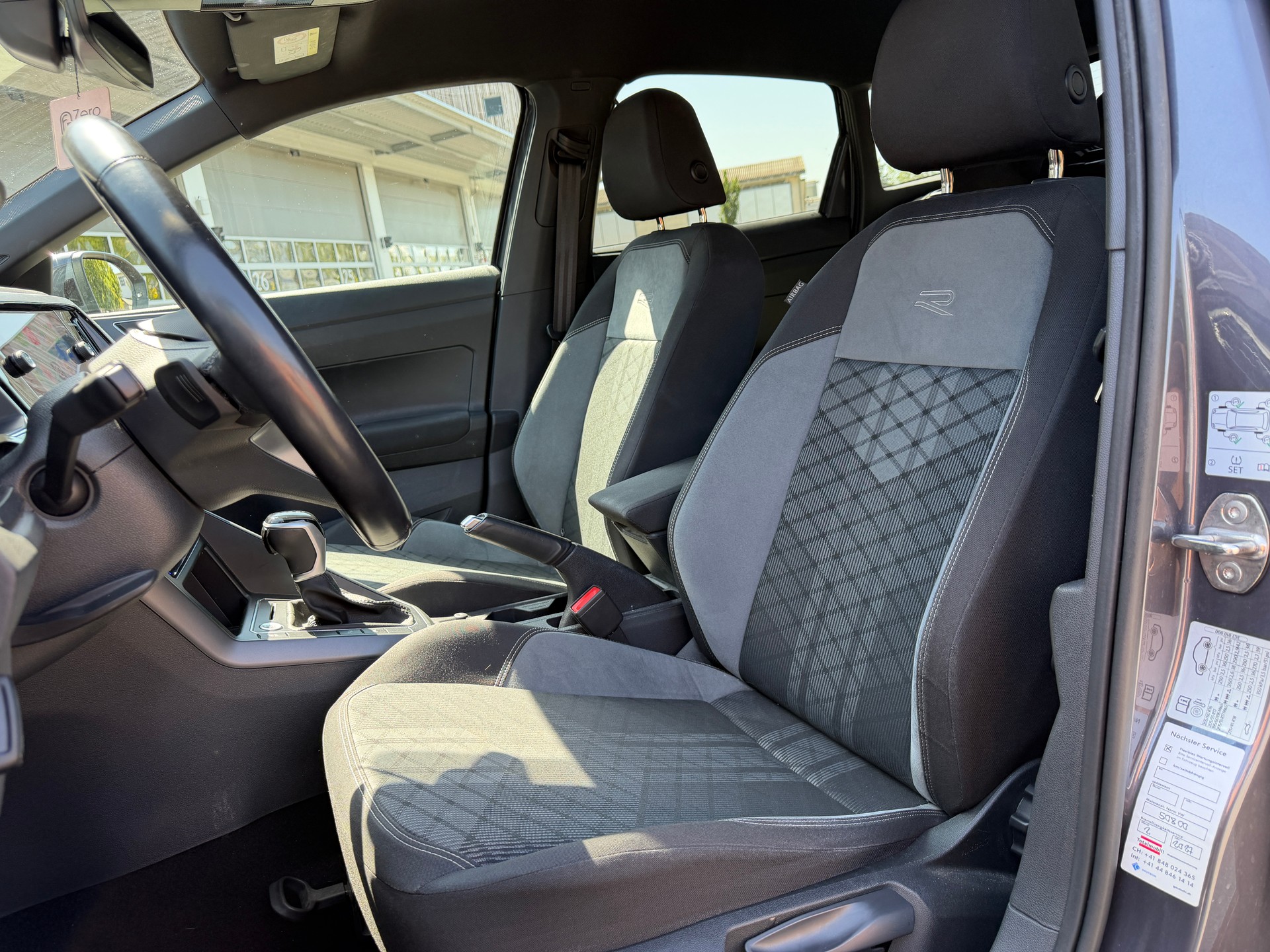 VW Taigo 1.0 TSI R-Line DSG-image-7