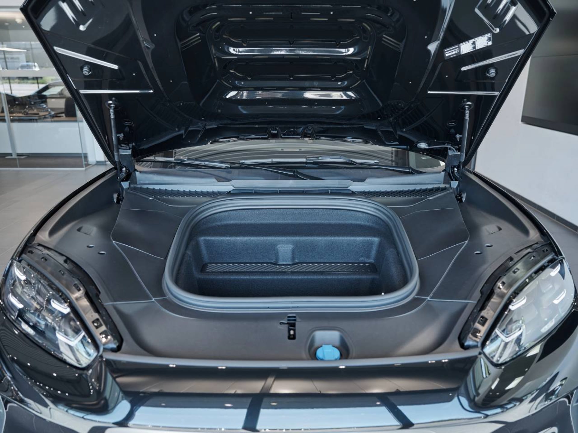 PORSCHE Cayenne S Coupé Electric-image-10