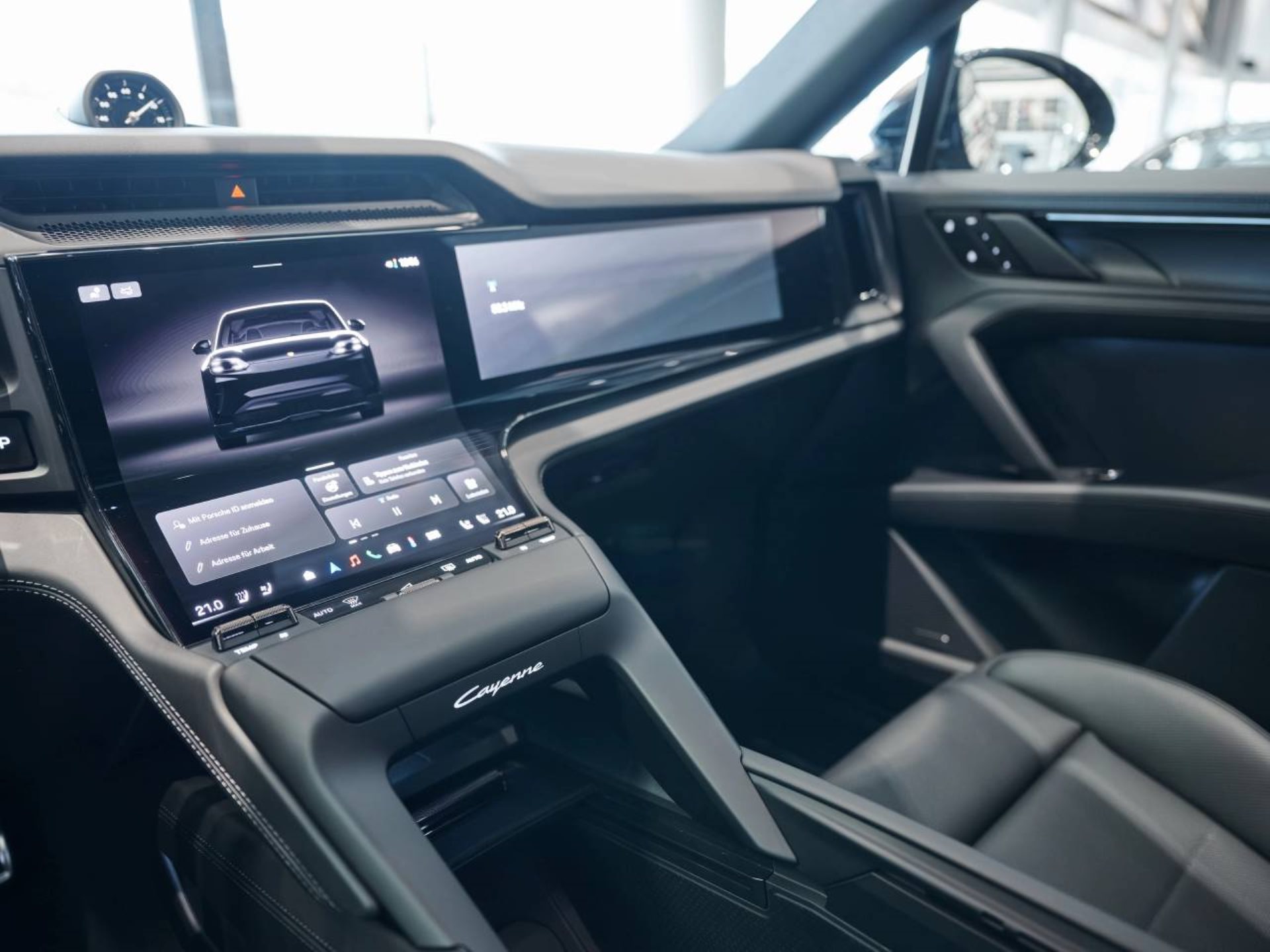 PORSCHE Cayenne S Coupé Electric-image-17
