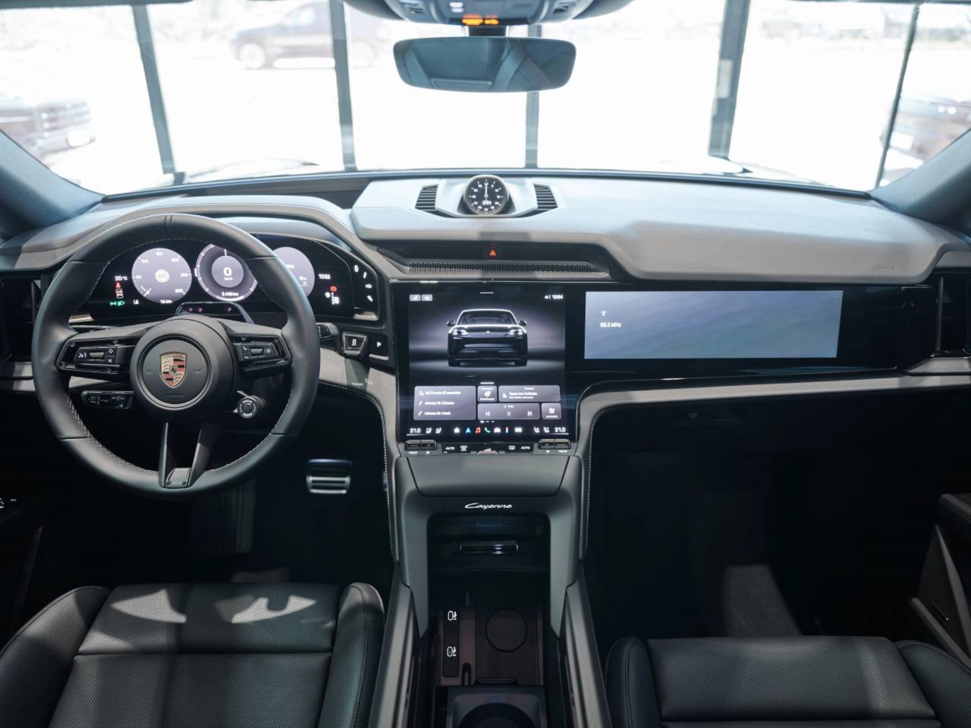 PORSCHE Cayenne S Coupé Electric-image-16
