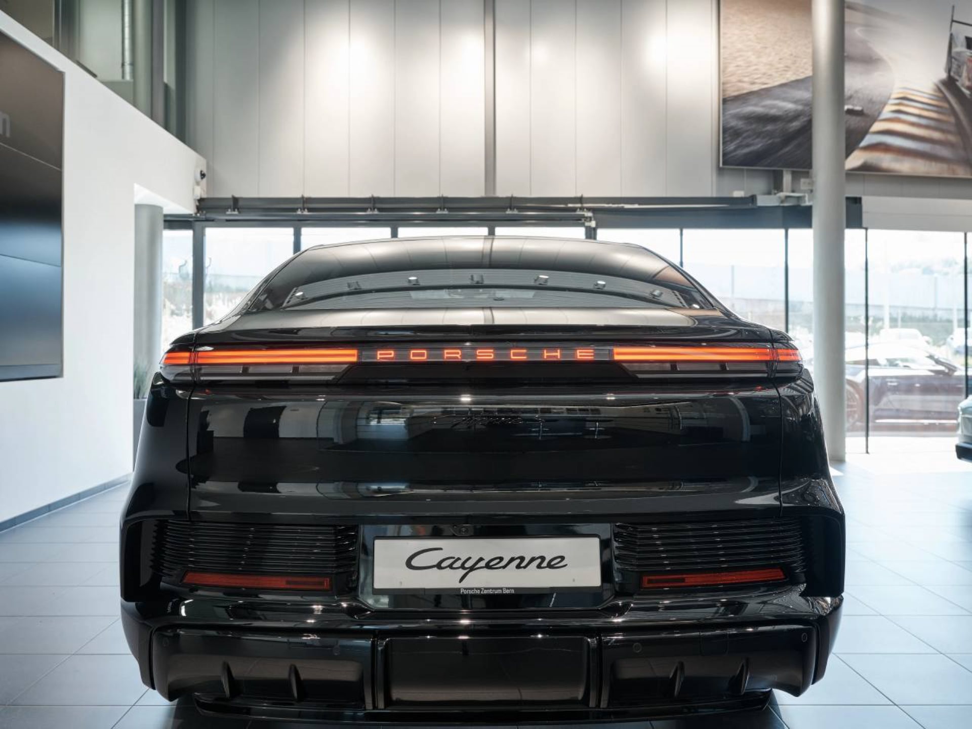 PORSCHE Cayenne S Coupé Electric-image-5