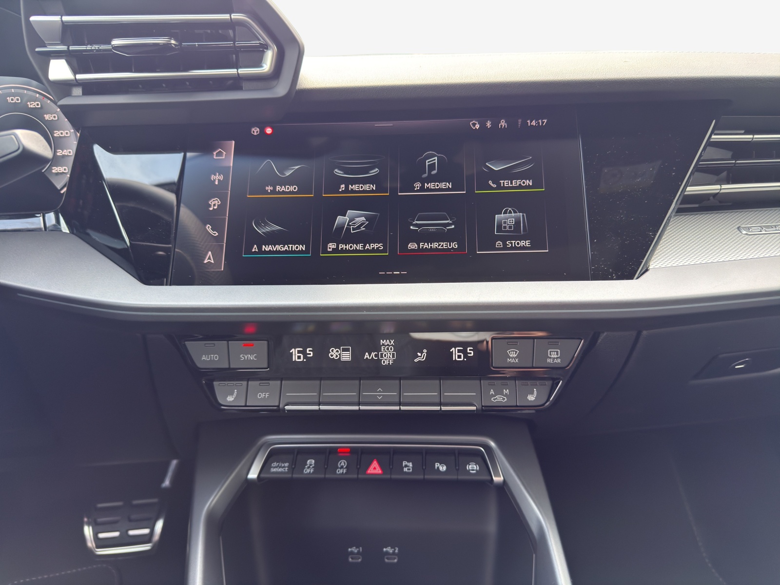 AUDI A3 Sportback TFSI 150 kW quattro S line S tronic-image-10