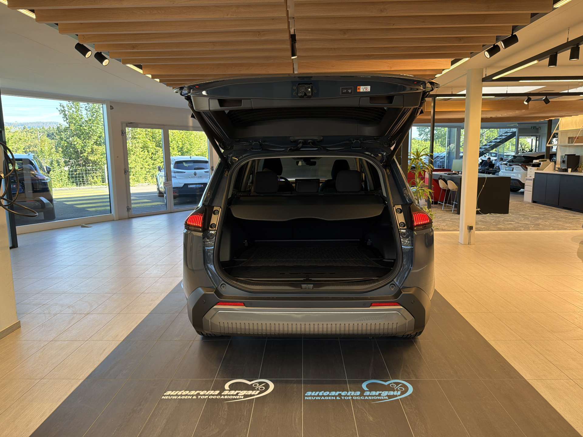 TOYOTA RAV-4 2.5 HSD Trend e-CVT AWD NEUES MODELL Automat-image-7
