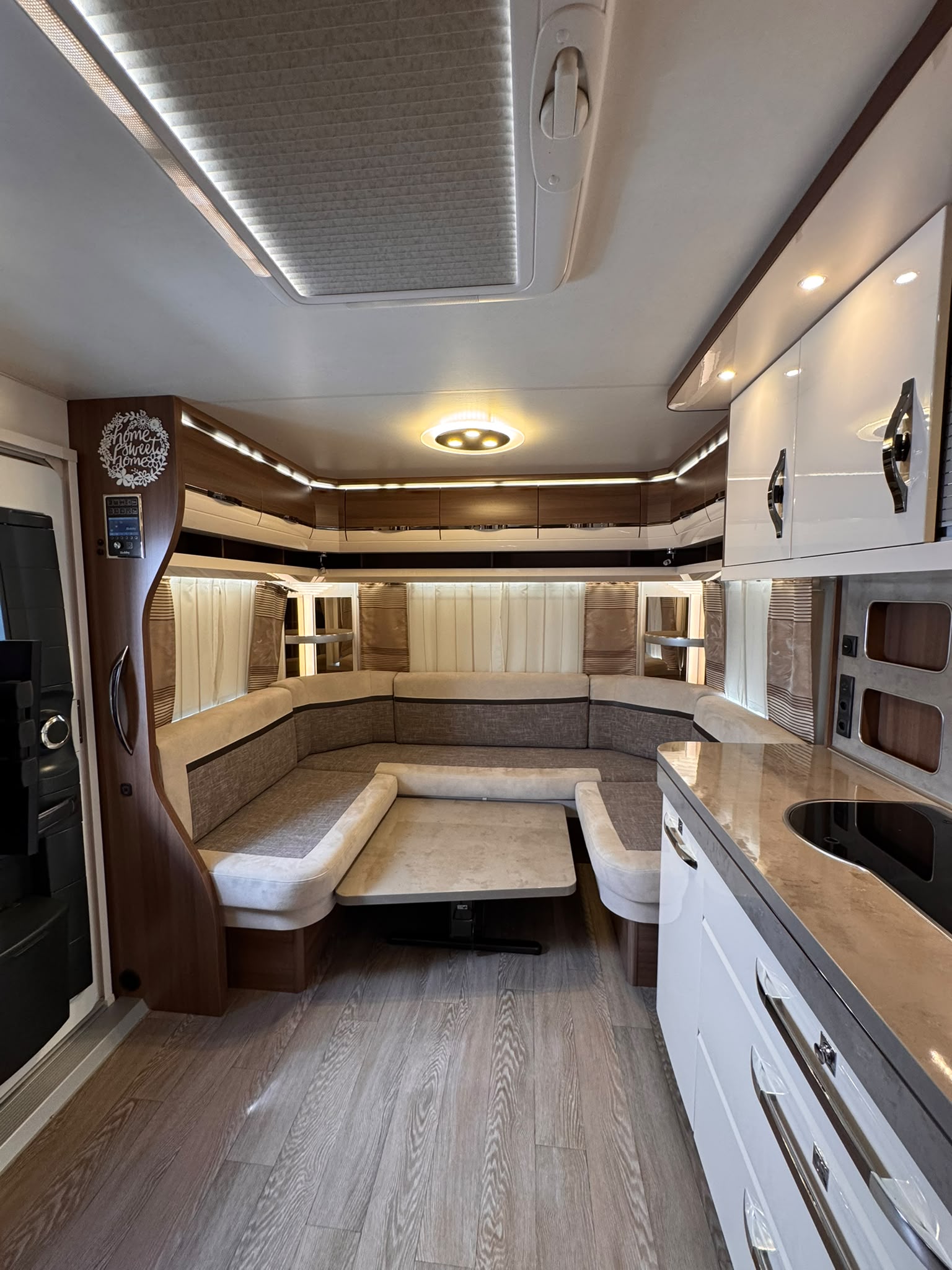 HOBBY 720 UKFe Prestige-image-3