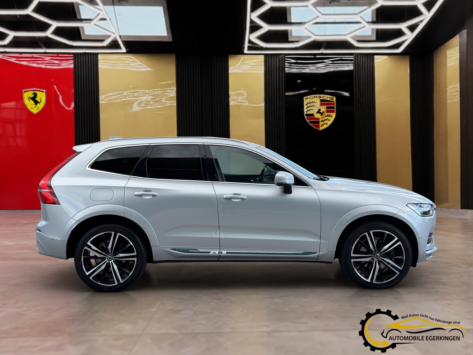 VOLVO XC60 2.0 D5 Inscription AWD-image-3