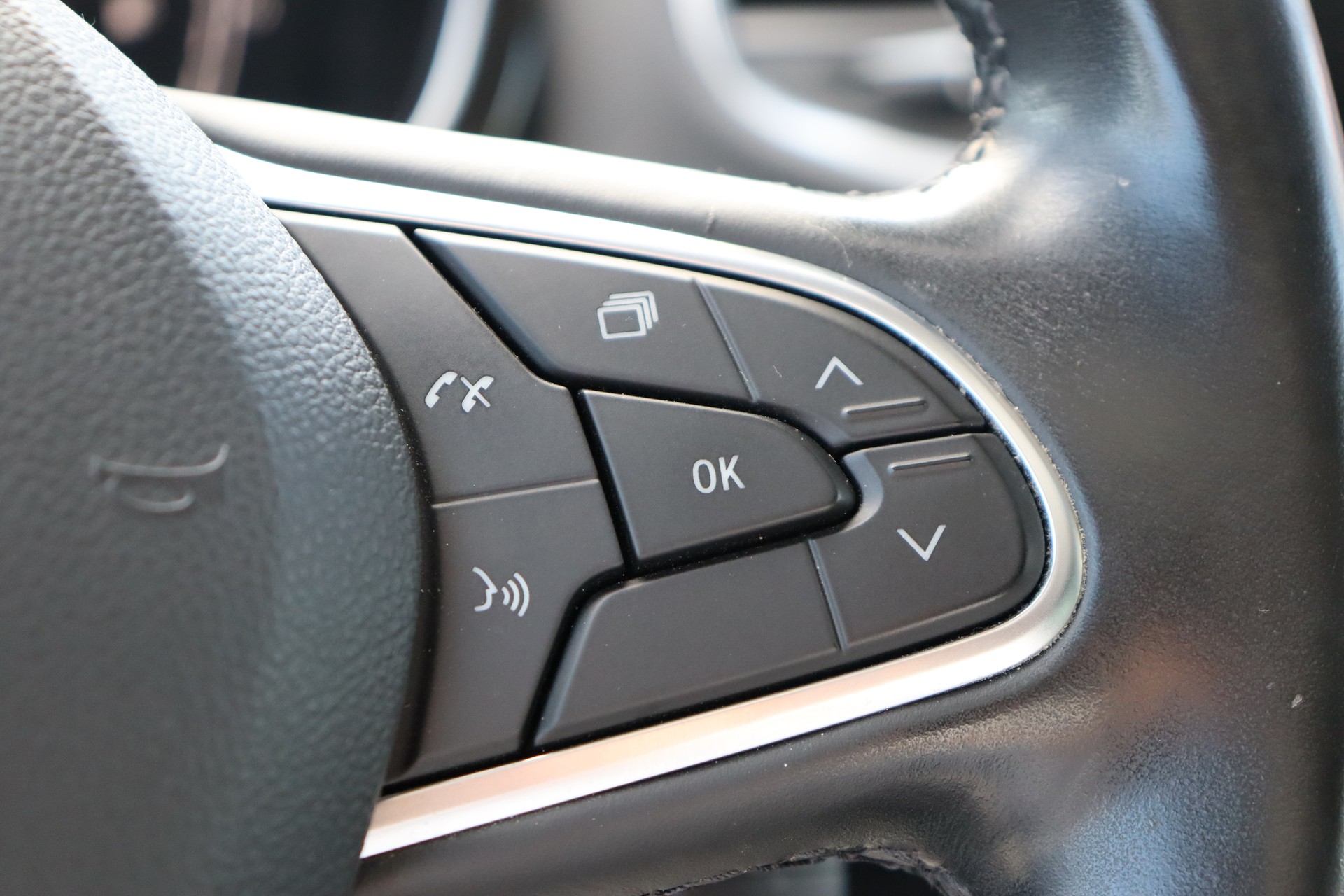 RENAULT Espace 2.0 dCi Intens EDC 6-image-20