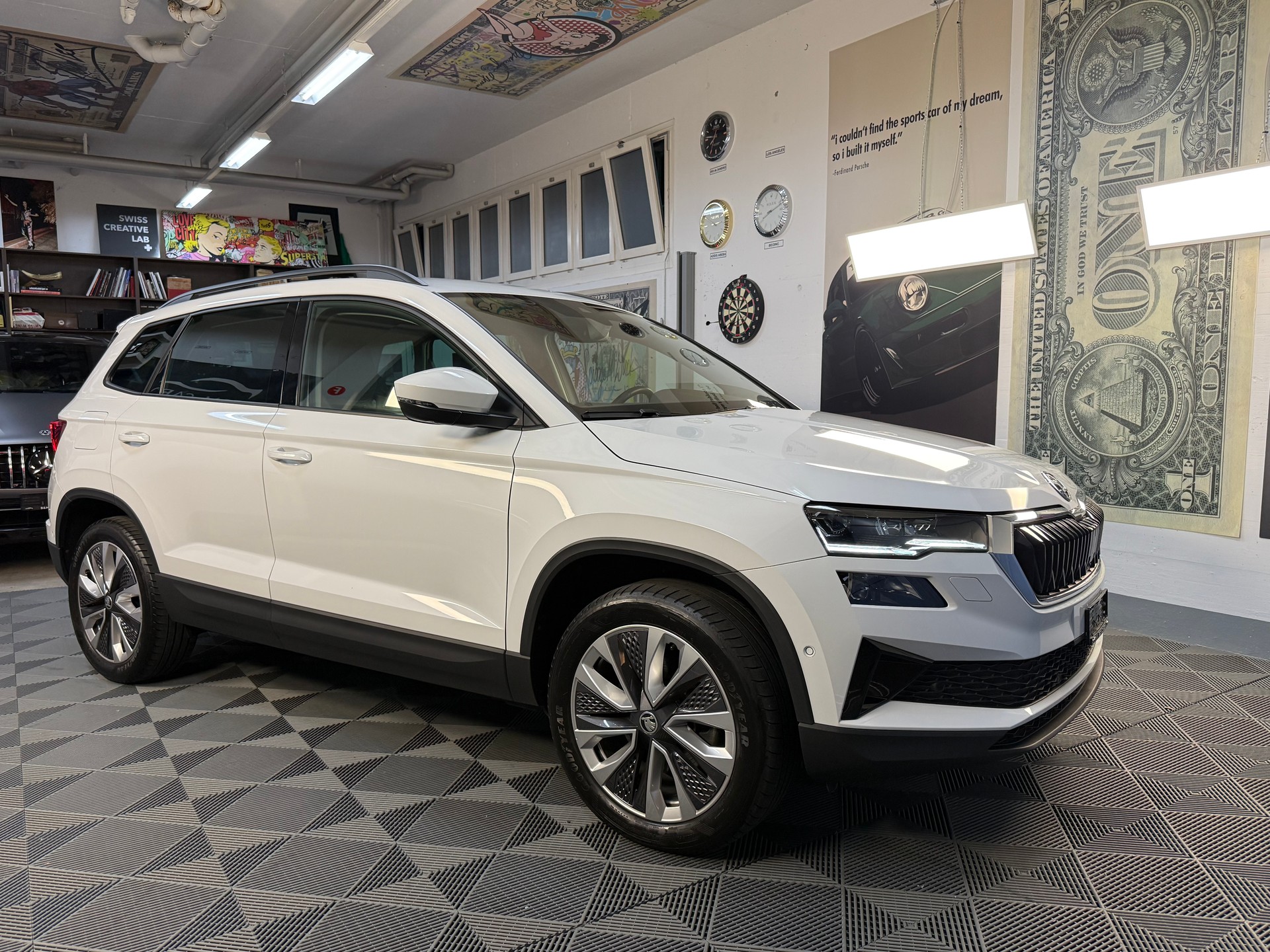 SKODA Karoq 2.0 TDI CR Style 4x4 DSG *CH* *Werksgarantie*-image-0