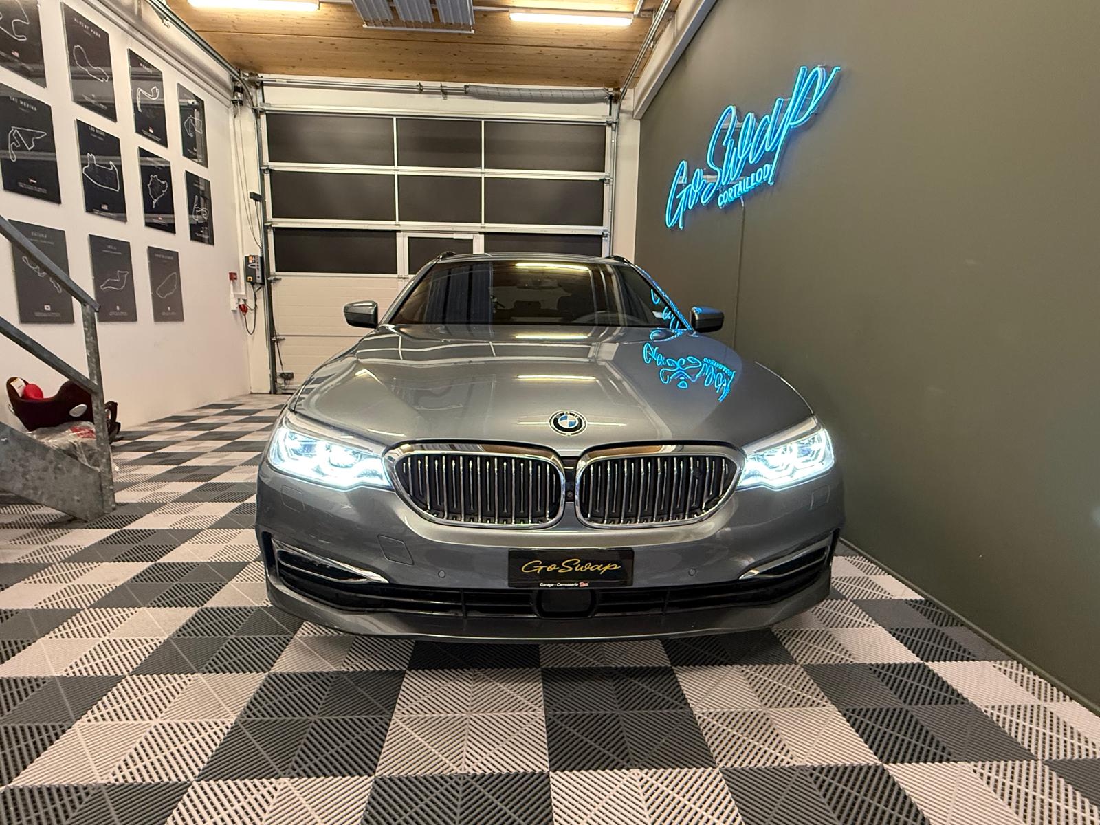BMW 530d xDrive Touring Luxury Line Steptronic-image-8