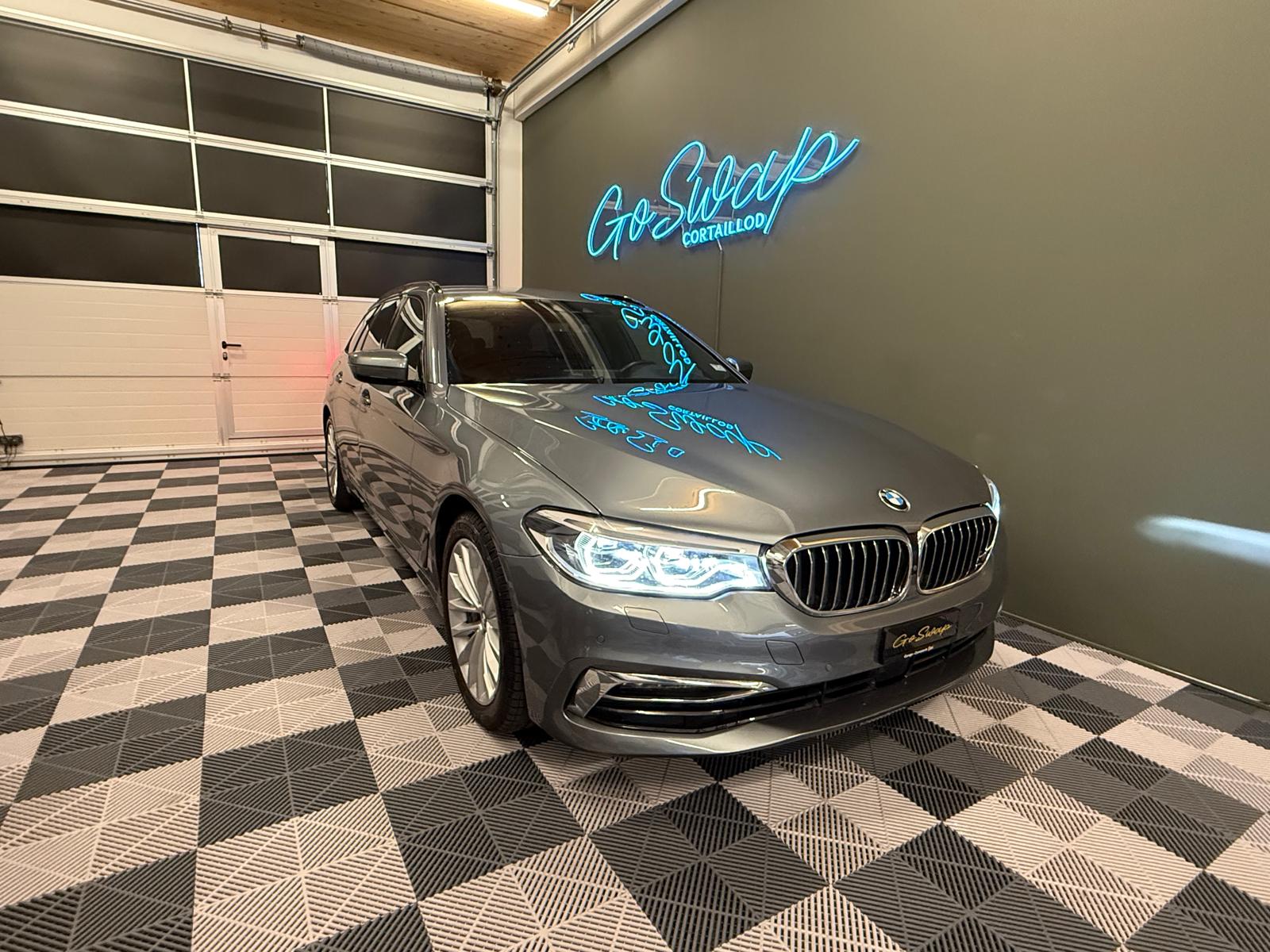 BMW 530d xDrive Touring Luxury Line Steptronic-image-7