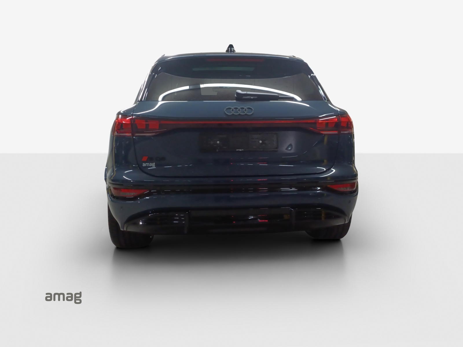AUDI SQ6 e-tron quattro-image-3