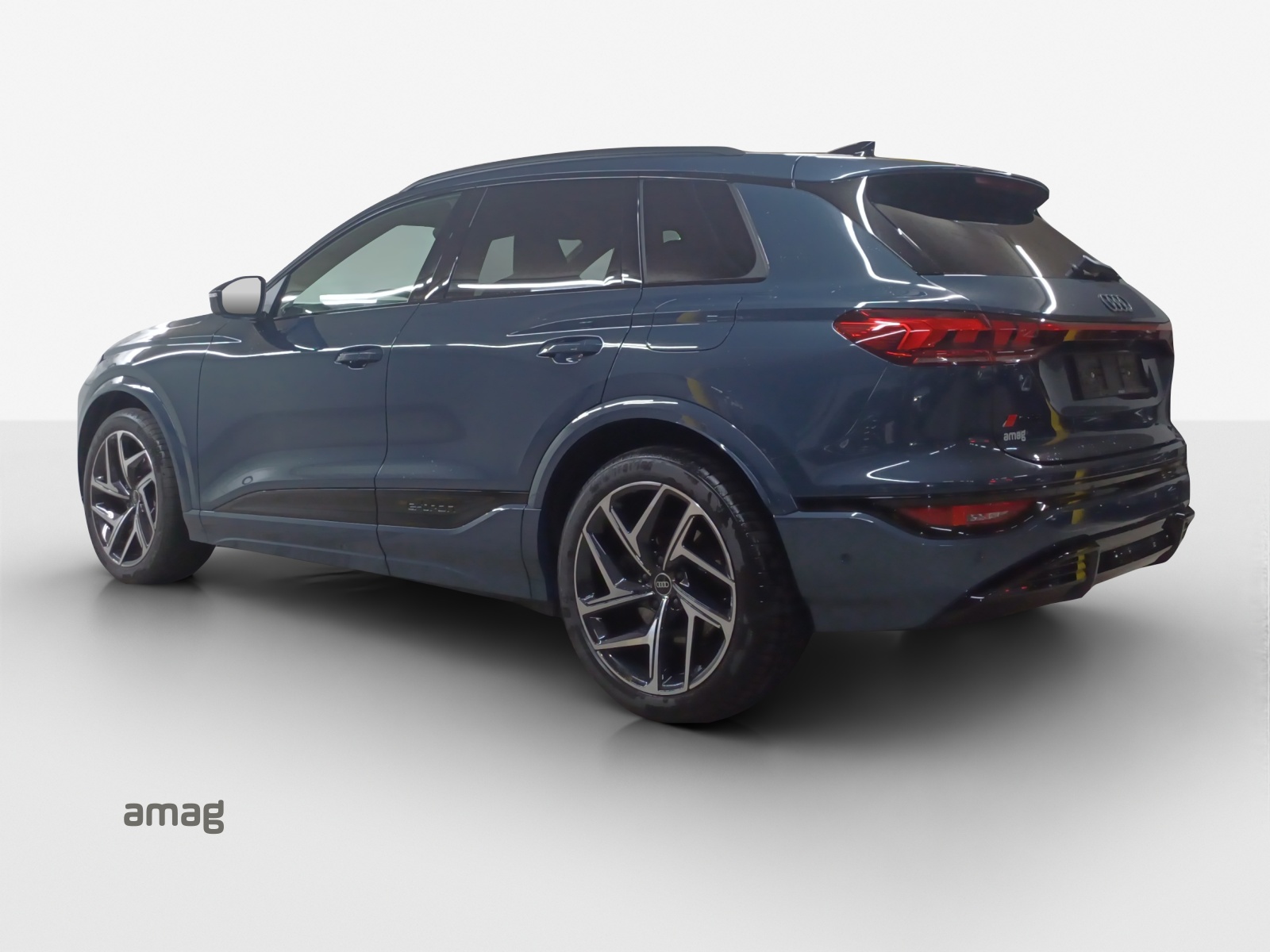 AUDI SQ6 e-tron quattro-image-2