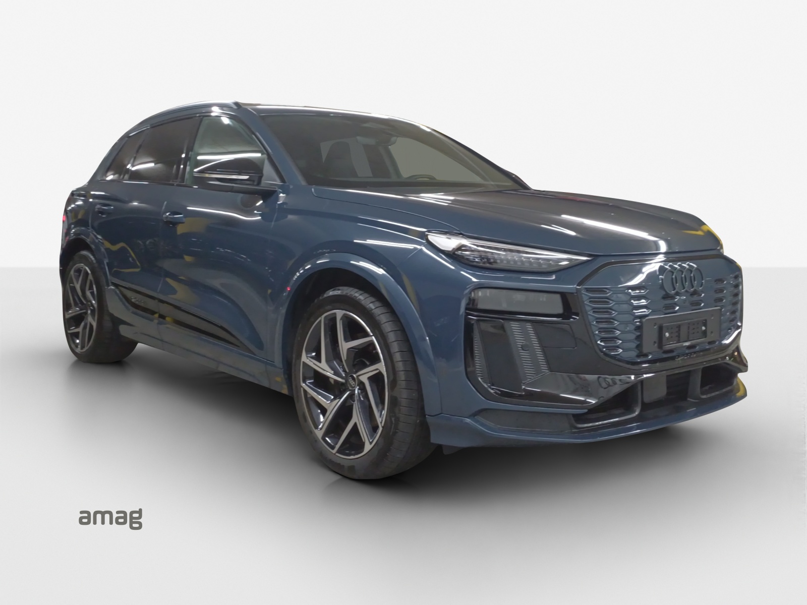 AUDI SQ6 e-tron quattro-image-5