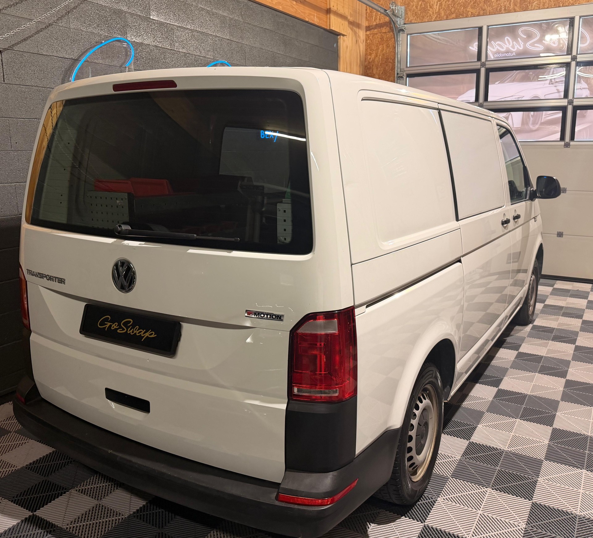 VW T6 2.0 TDI 4Motion DSG-showroom-element-2