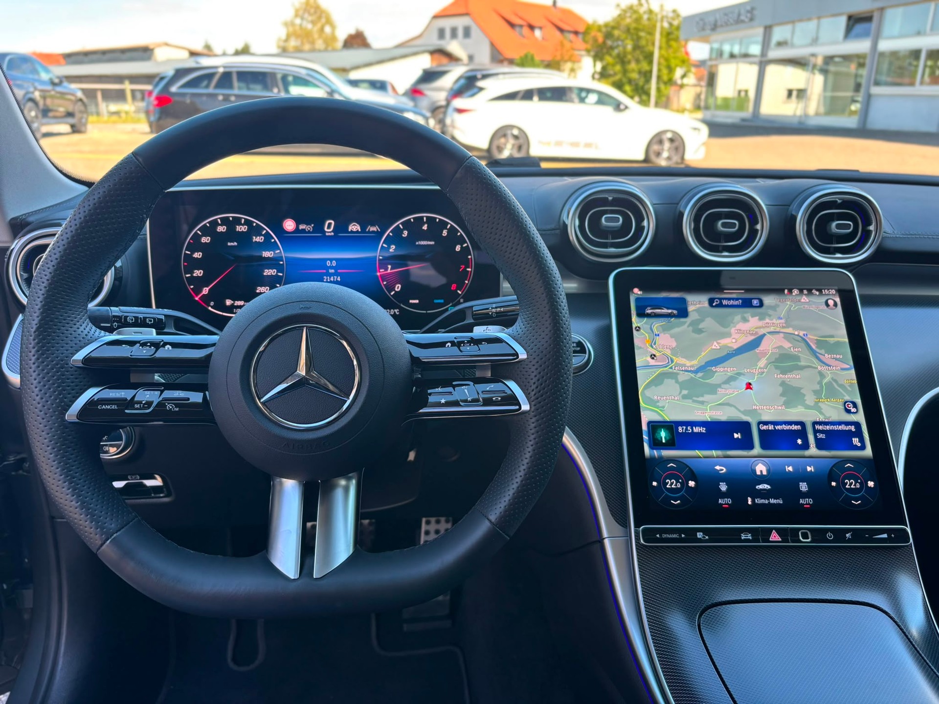 MERCEDES-BENZ C 200 AMG-Line 4Matic Kombi-image-10