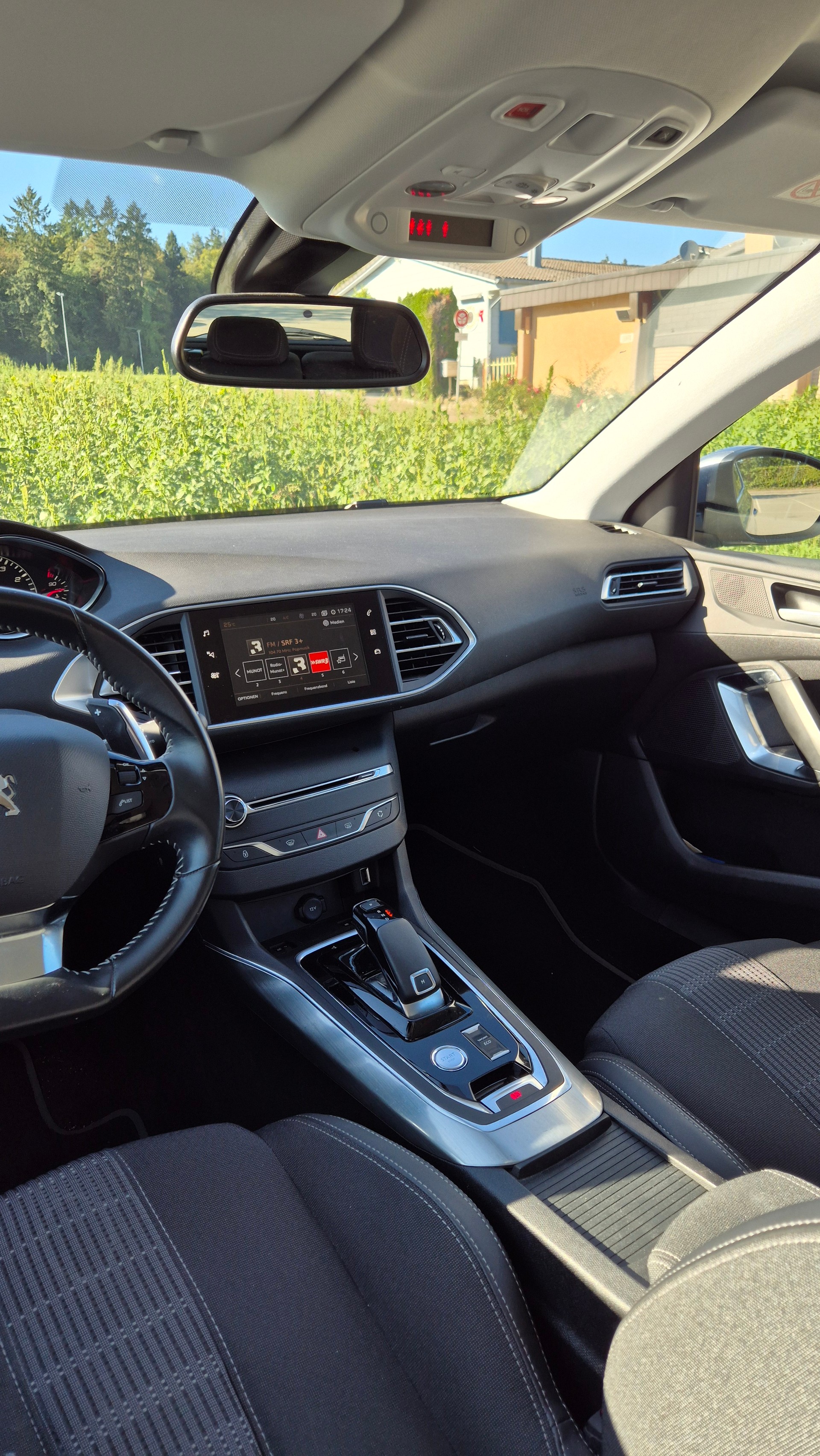 PEUGEOT 1.2 PureTech 130 Tech Edition S/S-image-15