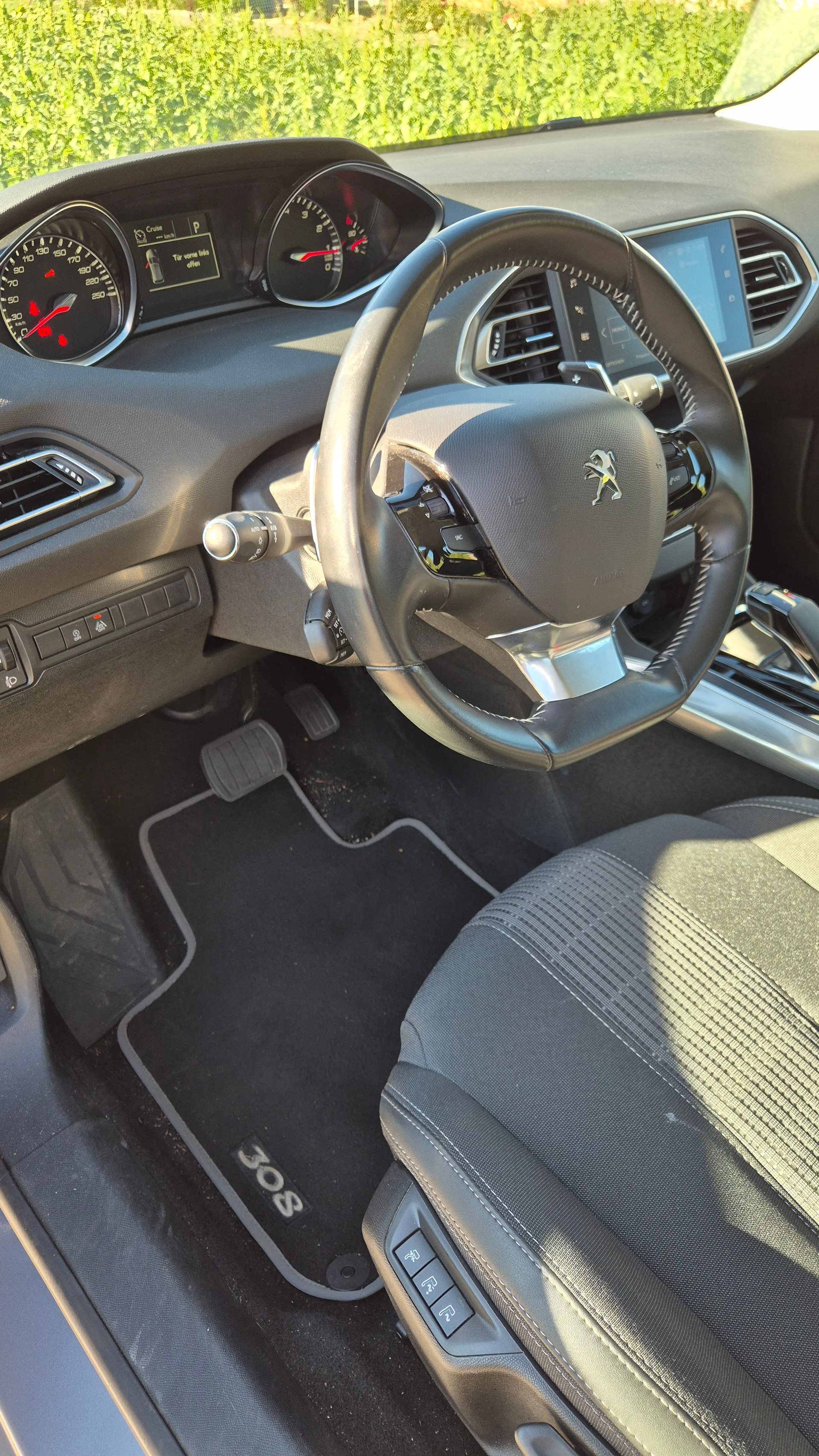 PEUGEOT 1.2 PureTech 130 Tech Edition S/S-image-14