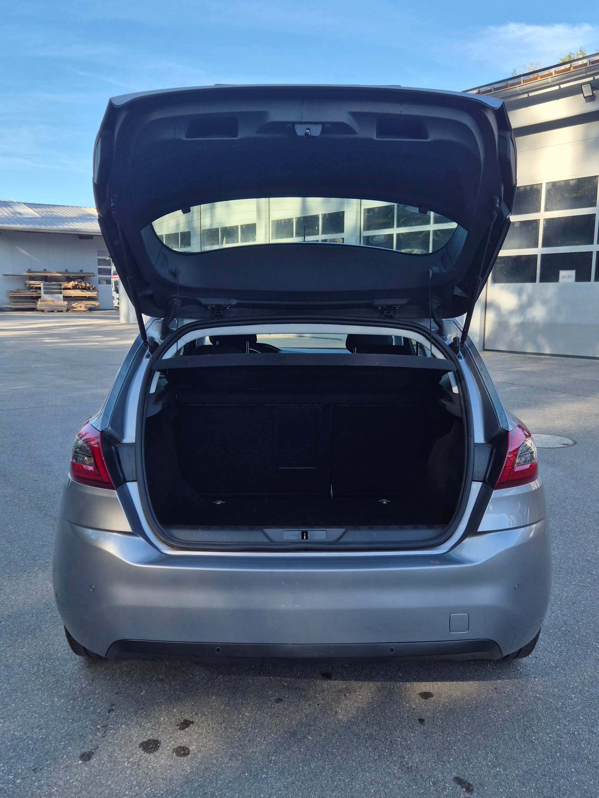 PEUGEOT 1.2 PureTech 130 Tech Edition S/S-image-8