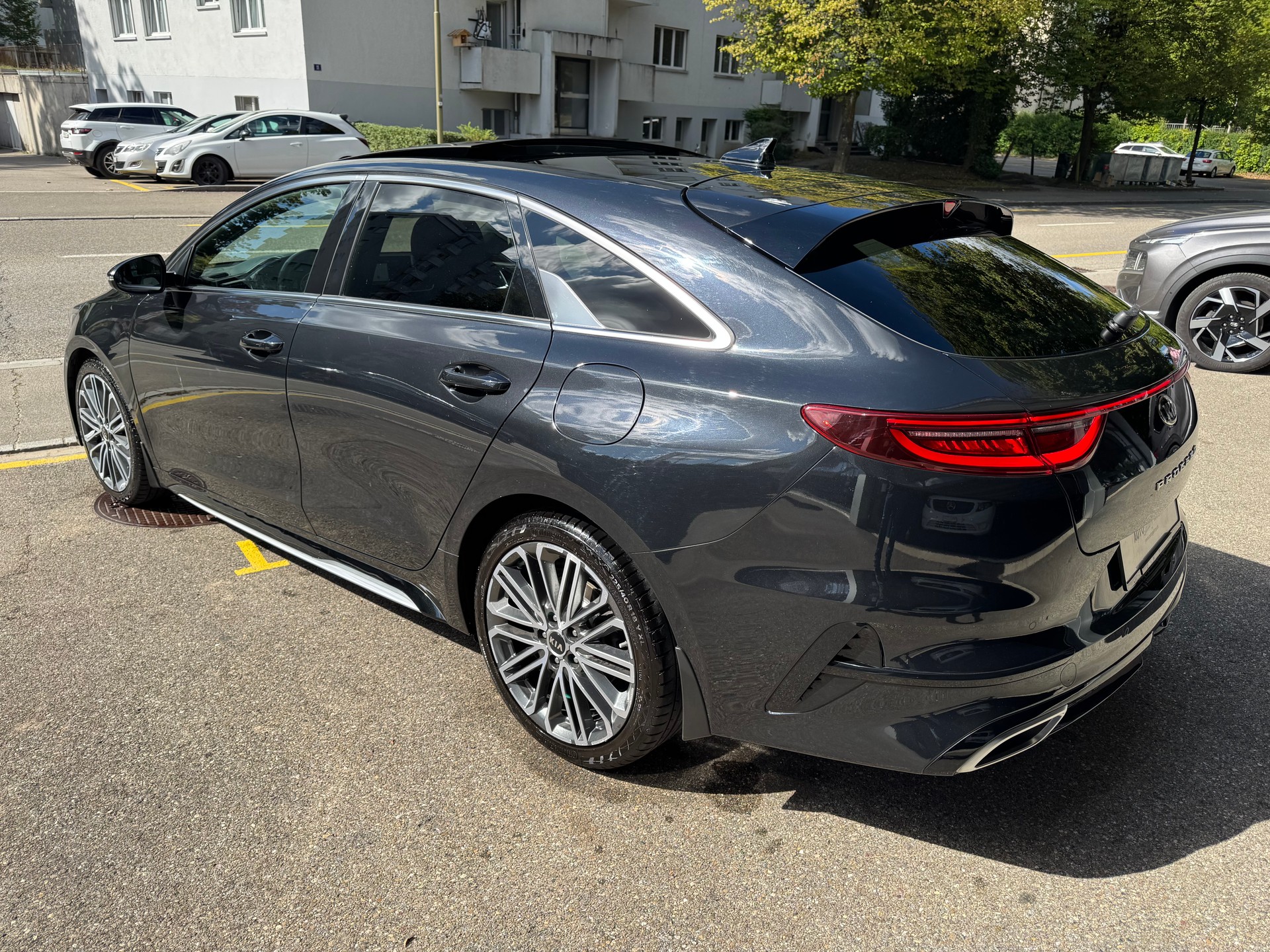 KIA ProCeed 1.4 T-GDi GT-Line DCT-image-5